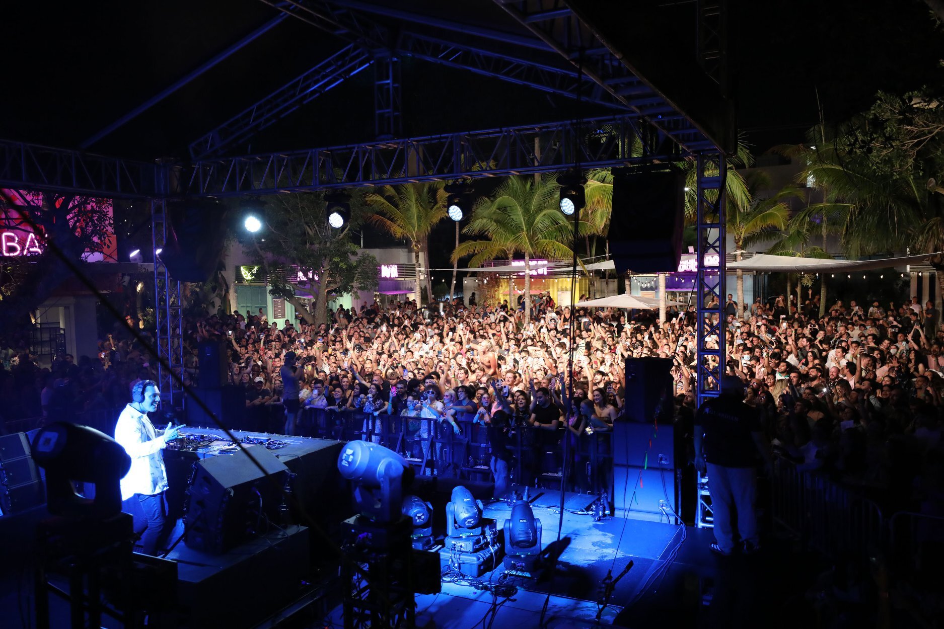 tiesto oasis.jpeg