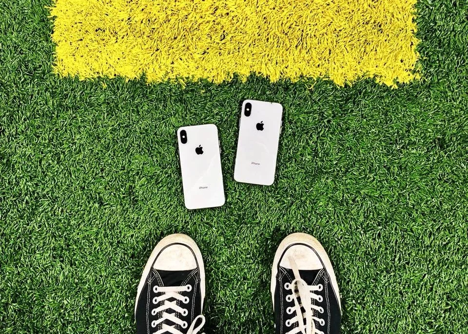 2 iphones + 2 teams + 2 seconds