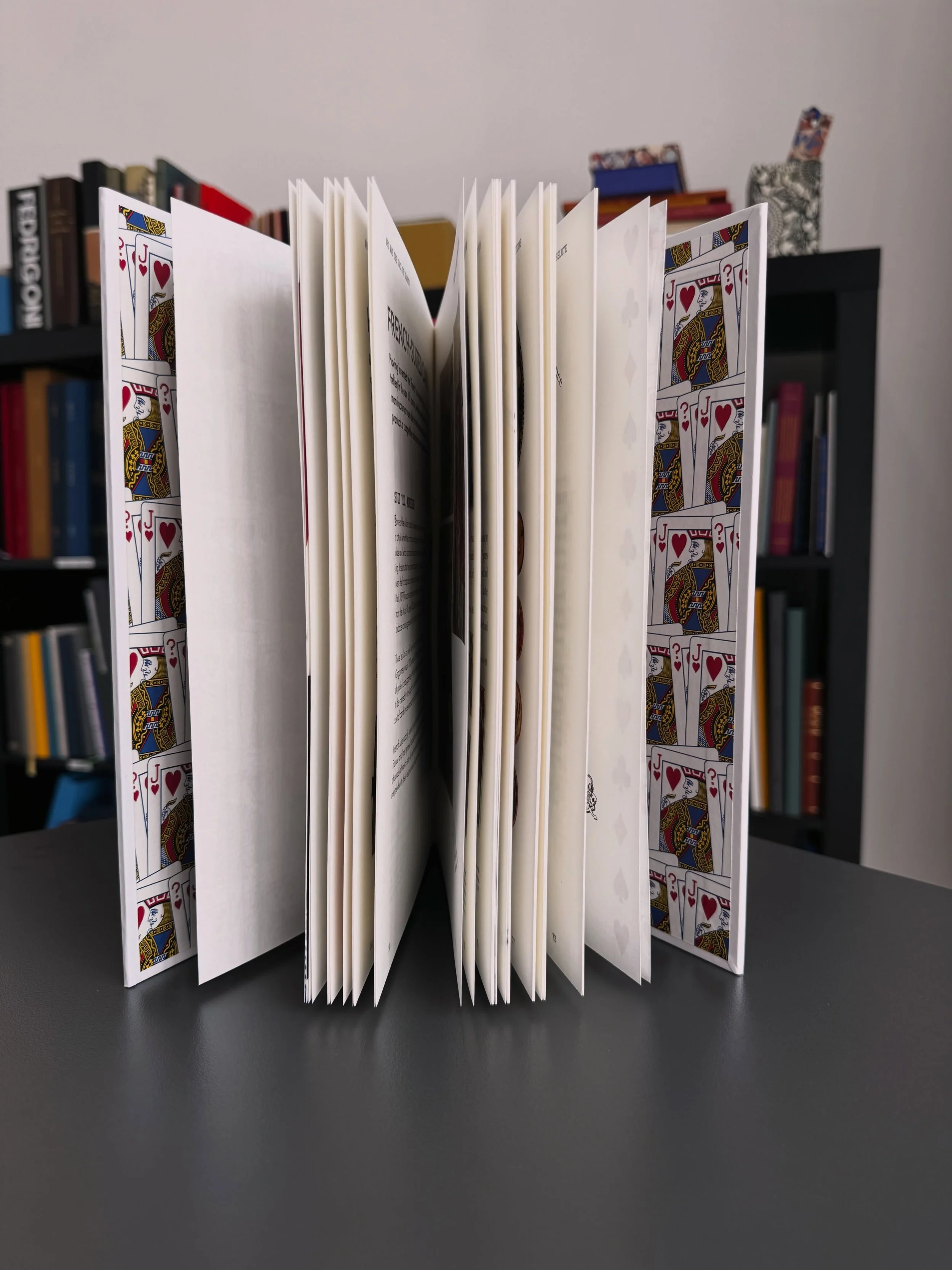 We love these endpapers 😍- another stage of the project completed with Angus 

#artstudent #collaborationbook #customisedbook