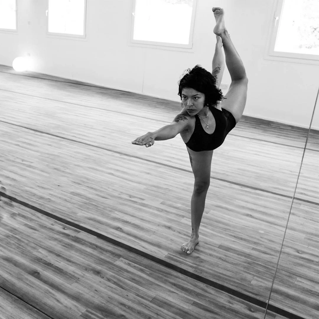 Sandra Sanchez Standing Bow
