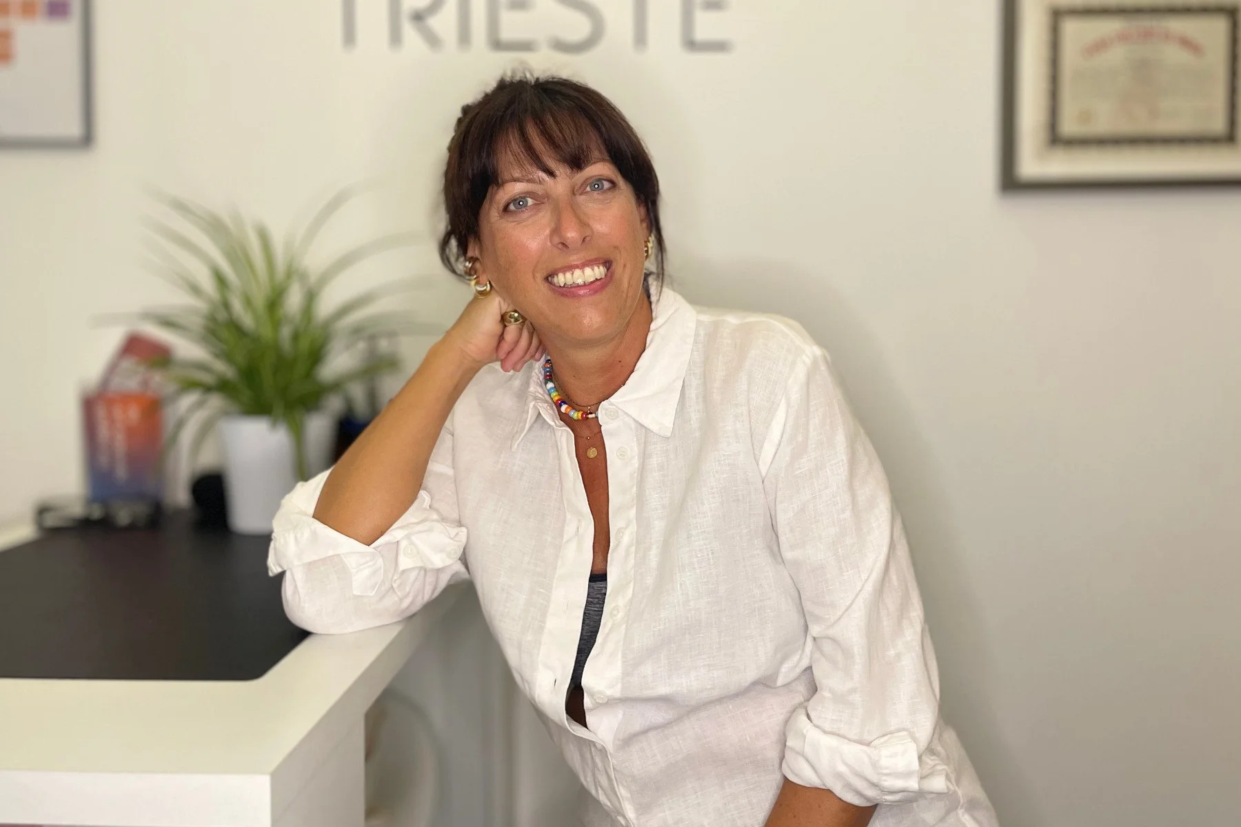 Eloisa insegnante yoga dolce vinyasa a Yoga Trieste