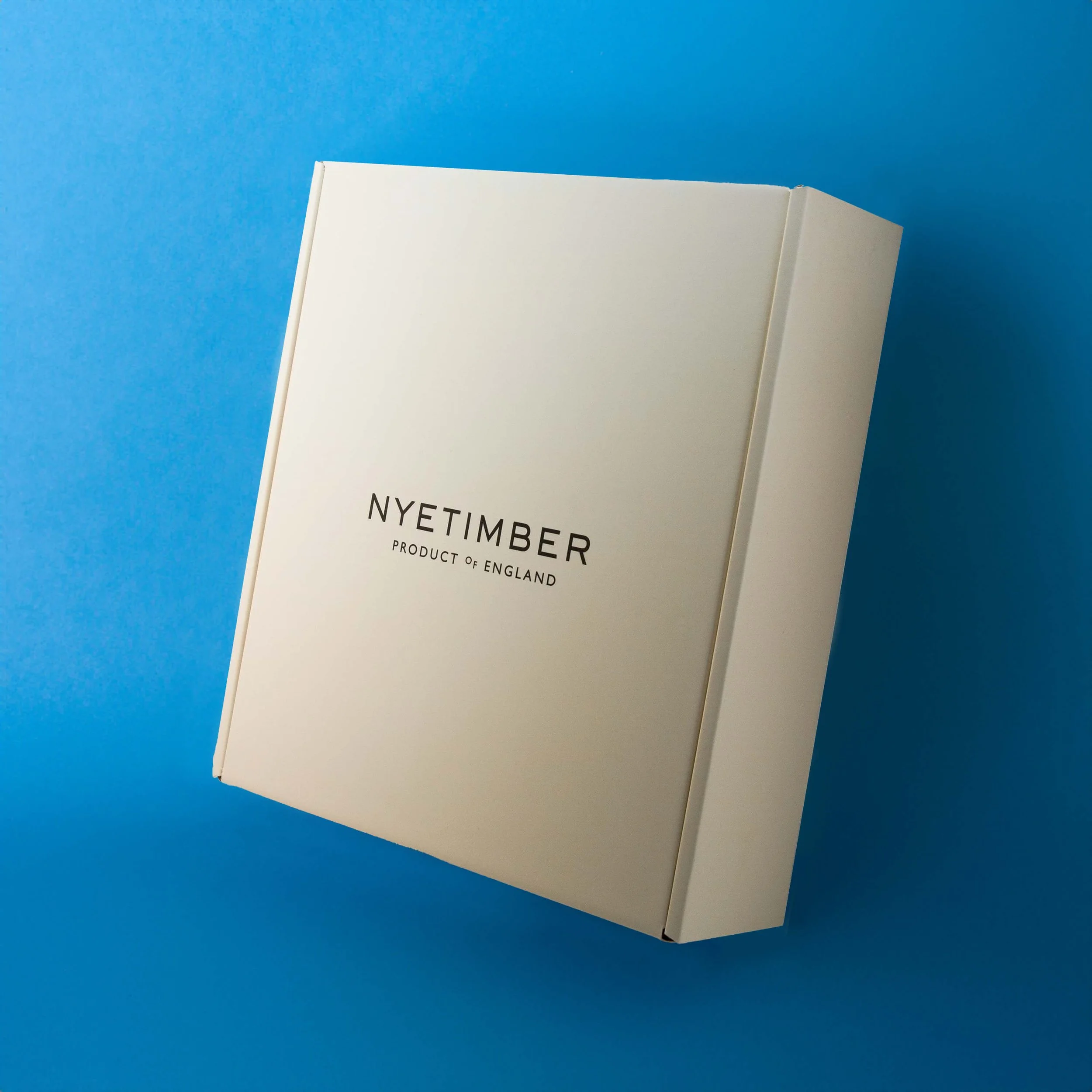 Nyetimber-Postal-Box-Packaging-Prototype-Design-2.jpg
