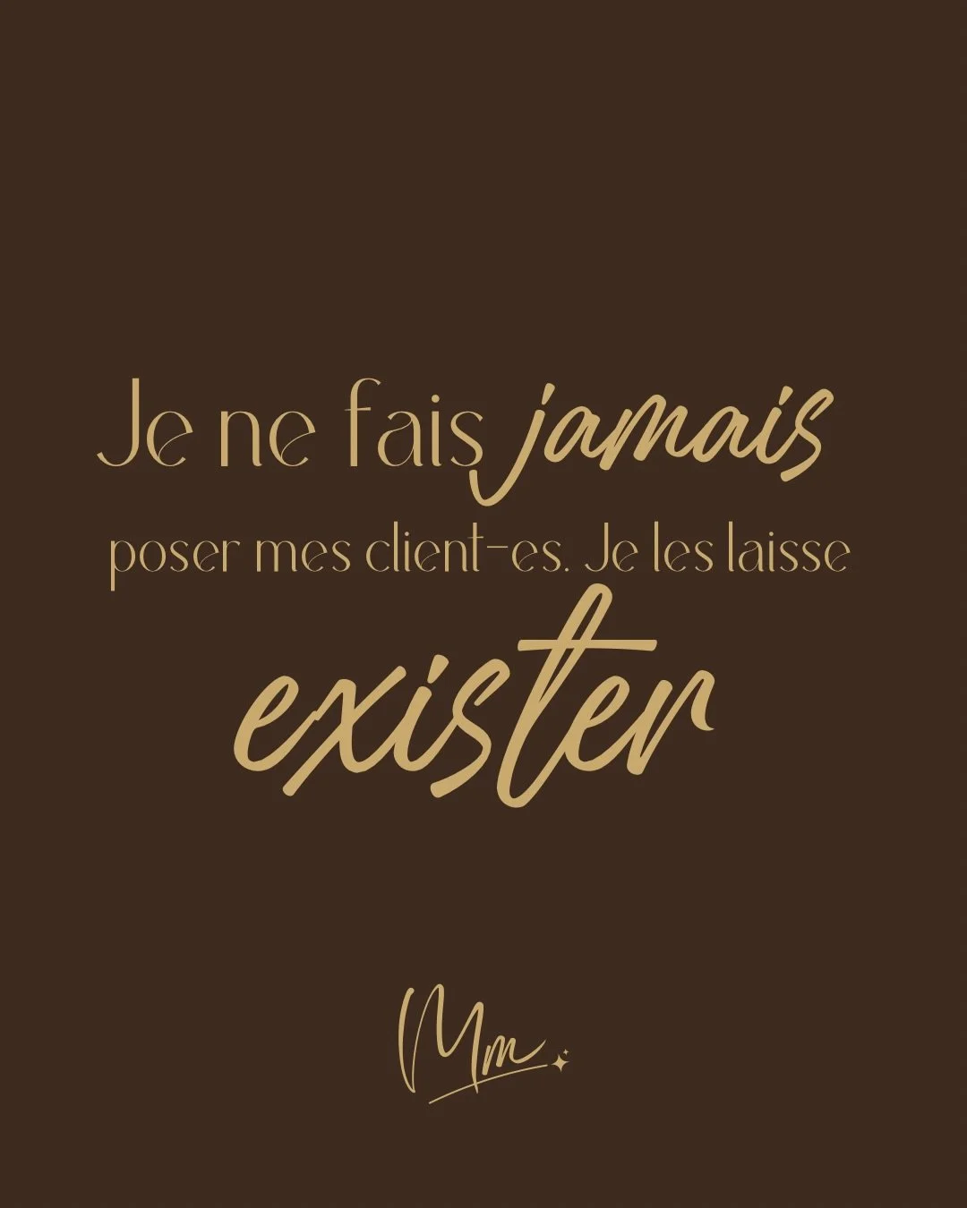 Si tu penses ne pas &ecirc;tre photog&eacute;nique ou ne pas savoir poser, ce carrousel est pour toi.

Parce que j&rsquo;entends &ccedil;a tout le temps.
Et &agrave; chaque fois, la s&eacute;ance prouve le contraire.

On te demandera jamais de poser.