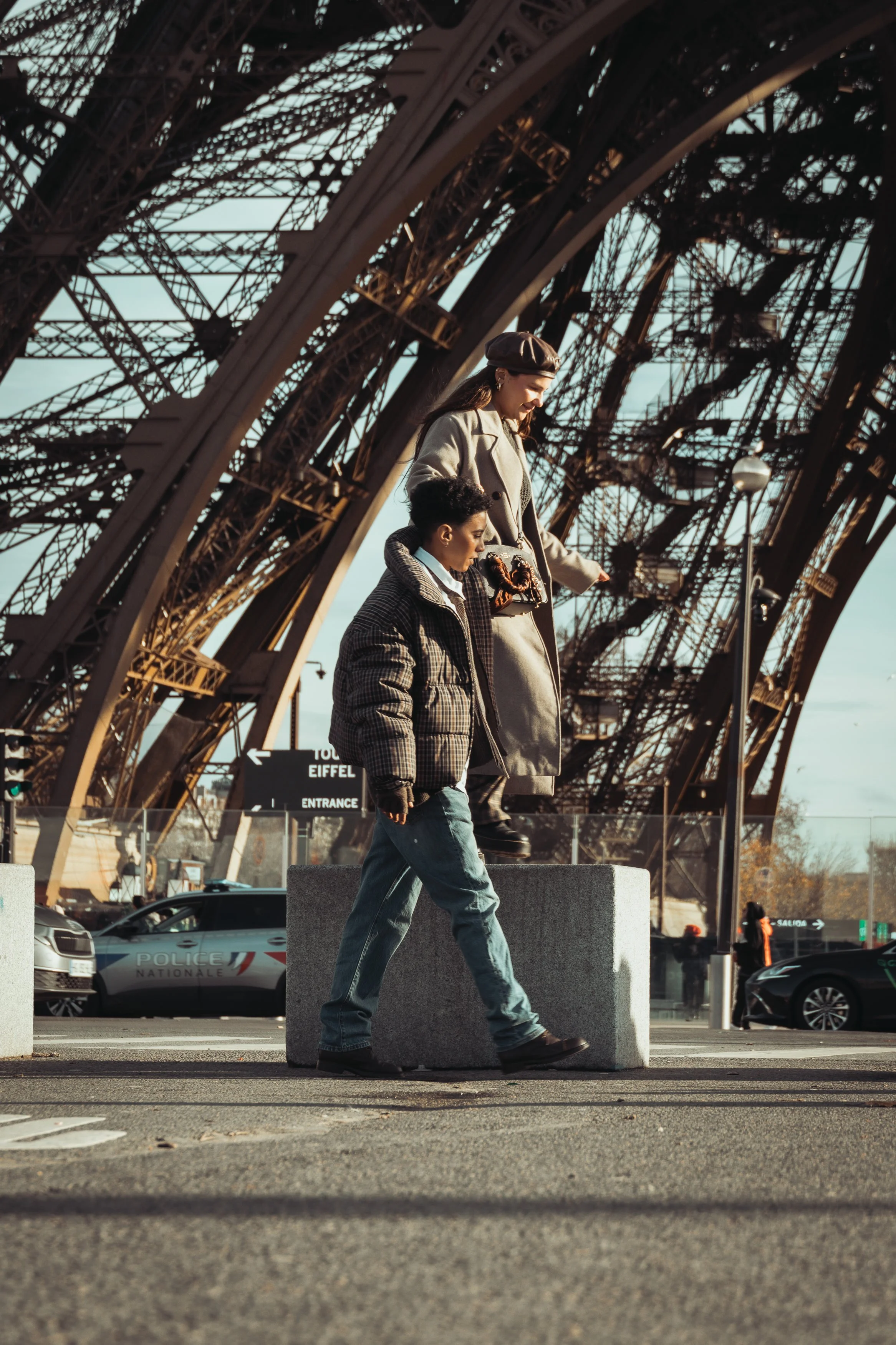DalilaEtChelcie_TourEiffel_Quai-04.jpg