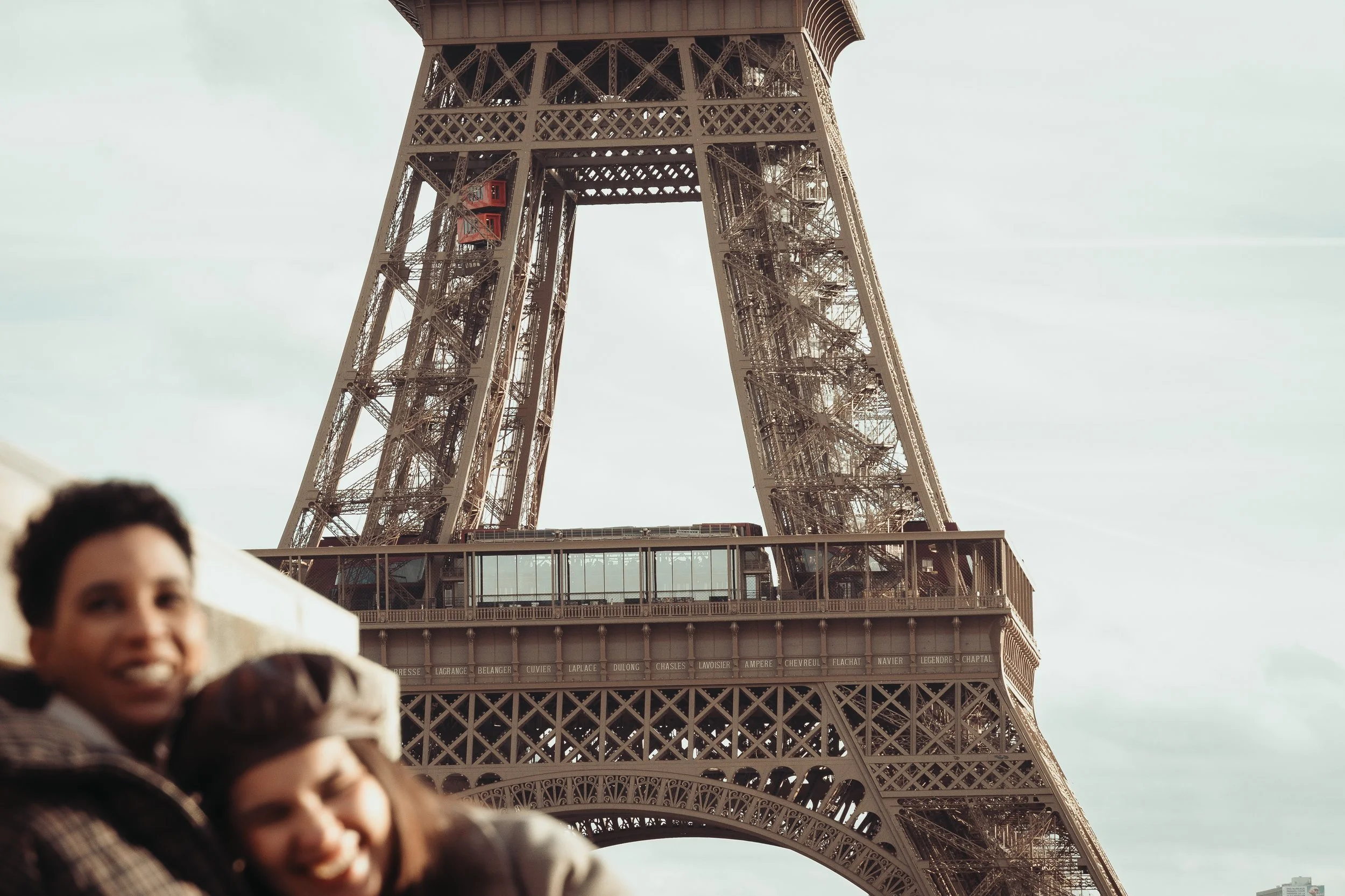 DalilaEtChelcie_Trocadero-08.jpg
