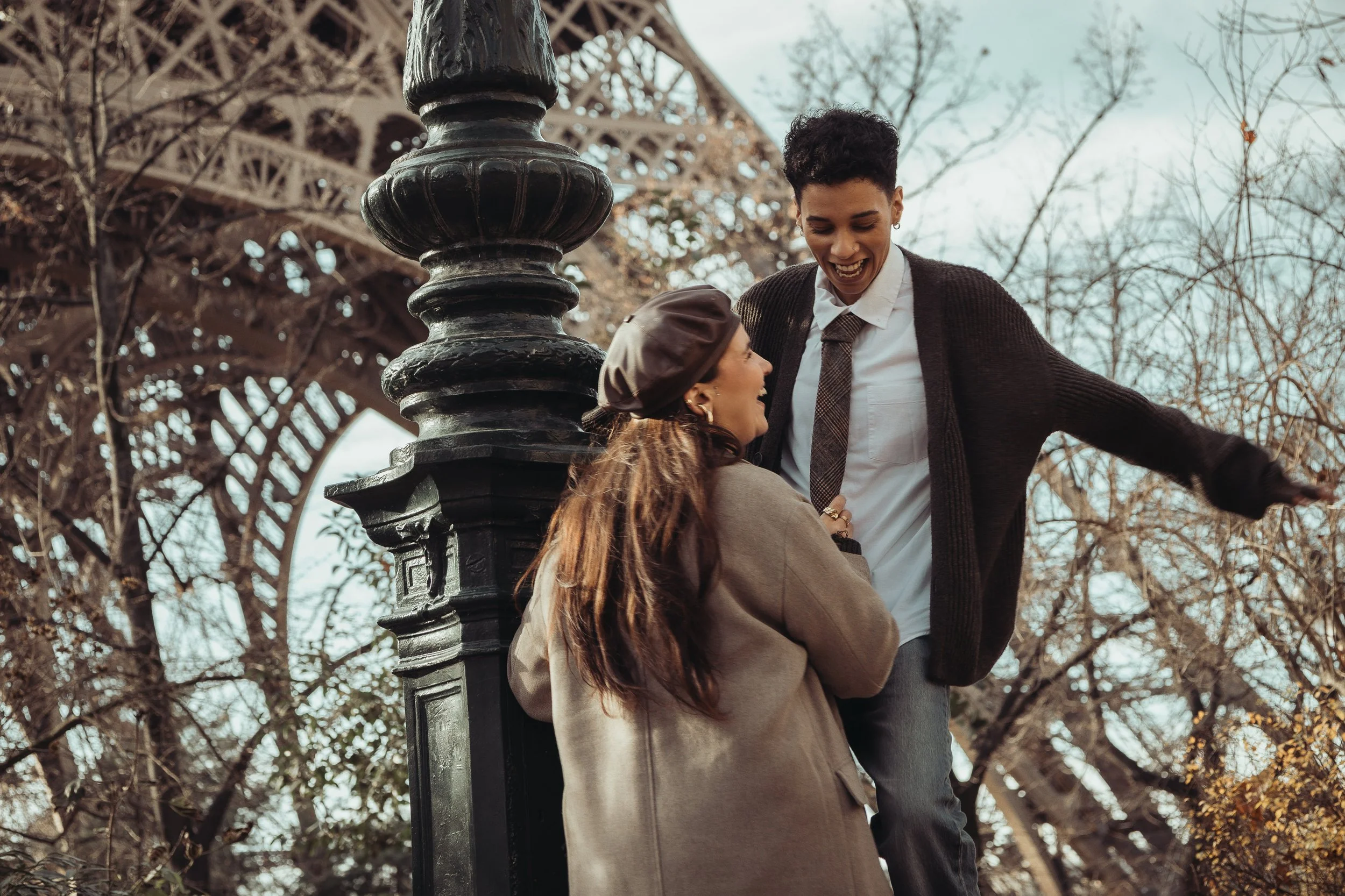 DalilaEtChelcie_TourEiffel_Lampadaire-23.jpg