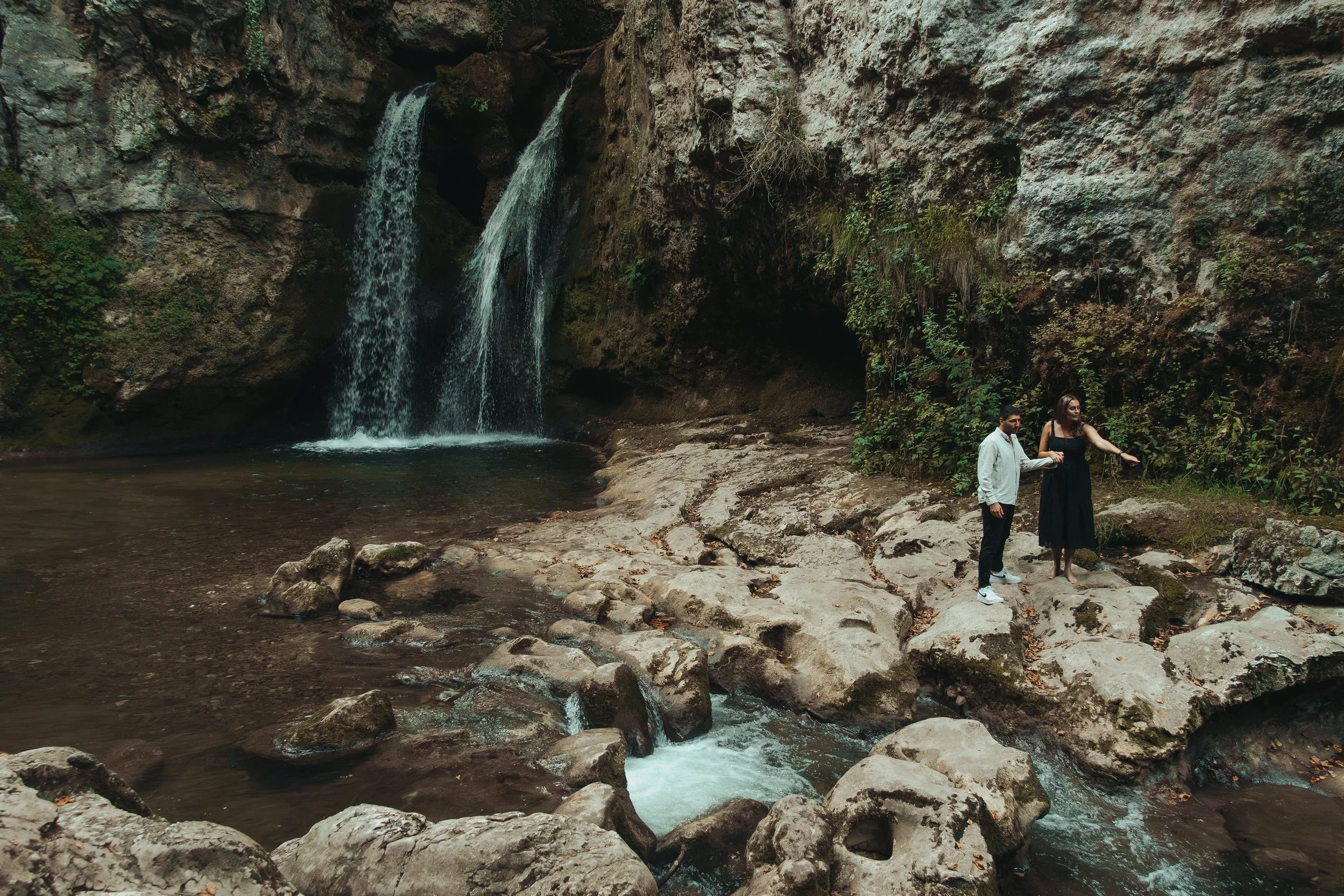 Marie Monod Photographe - Séance engagement mariage Auria et Hugo - tine de conflens-022.jpg
