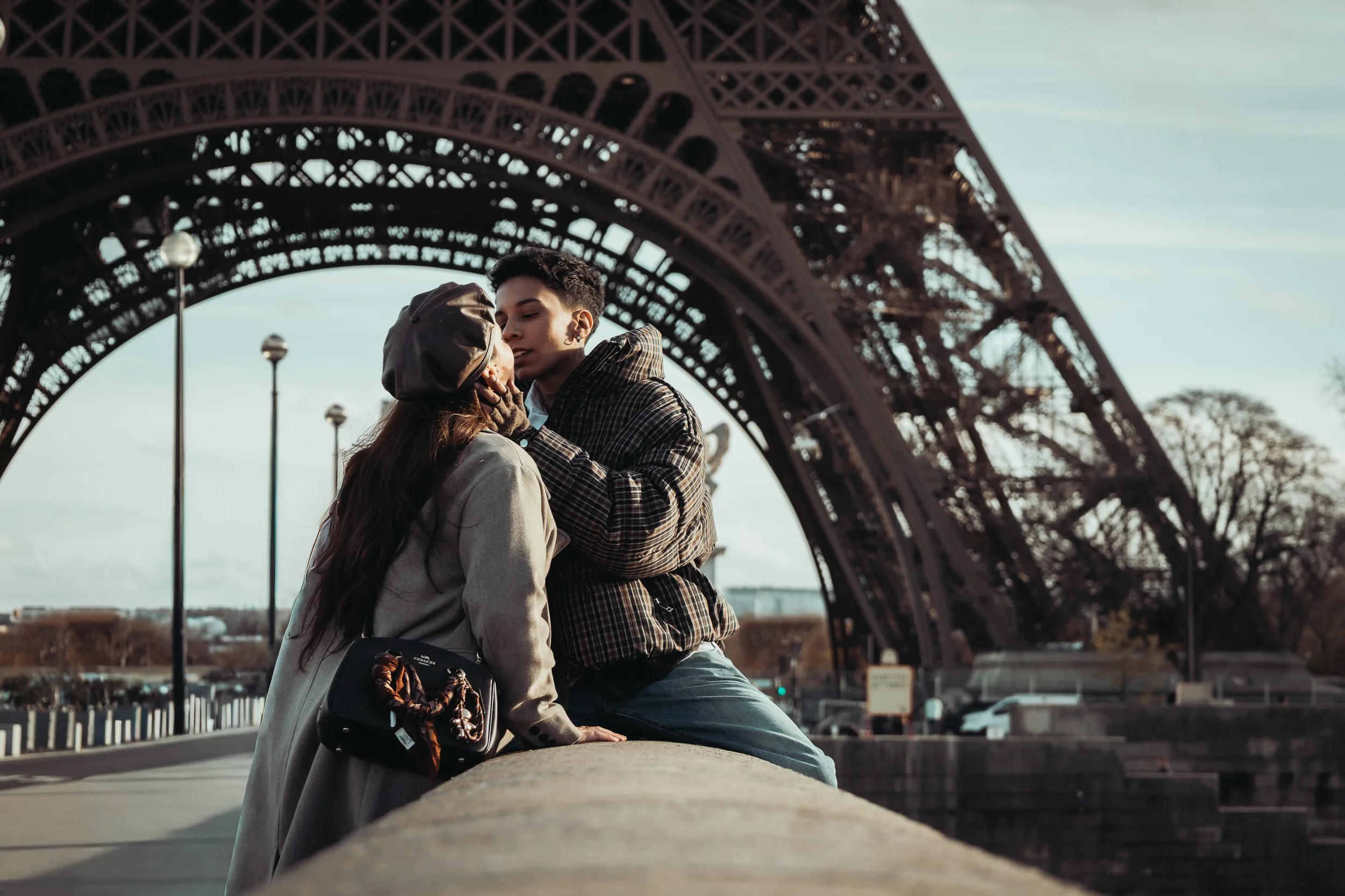 DalilaEtChelcie_TourEiffel_Quai-18.jpg