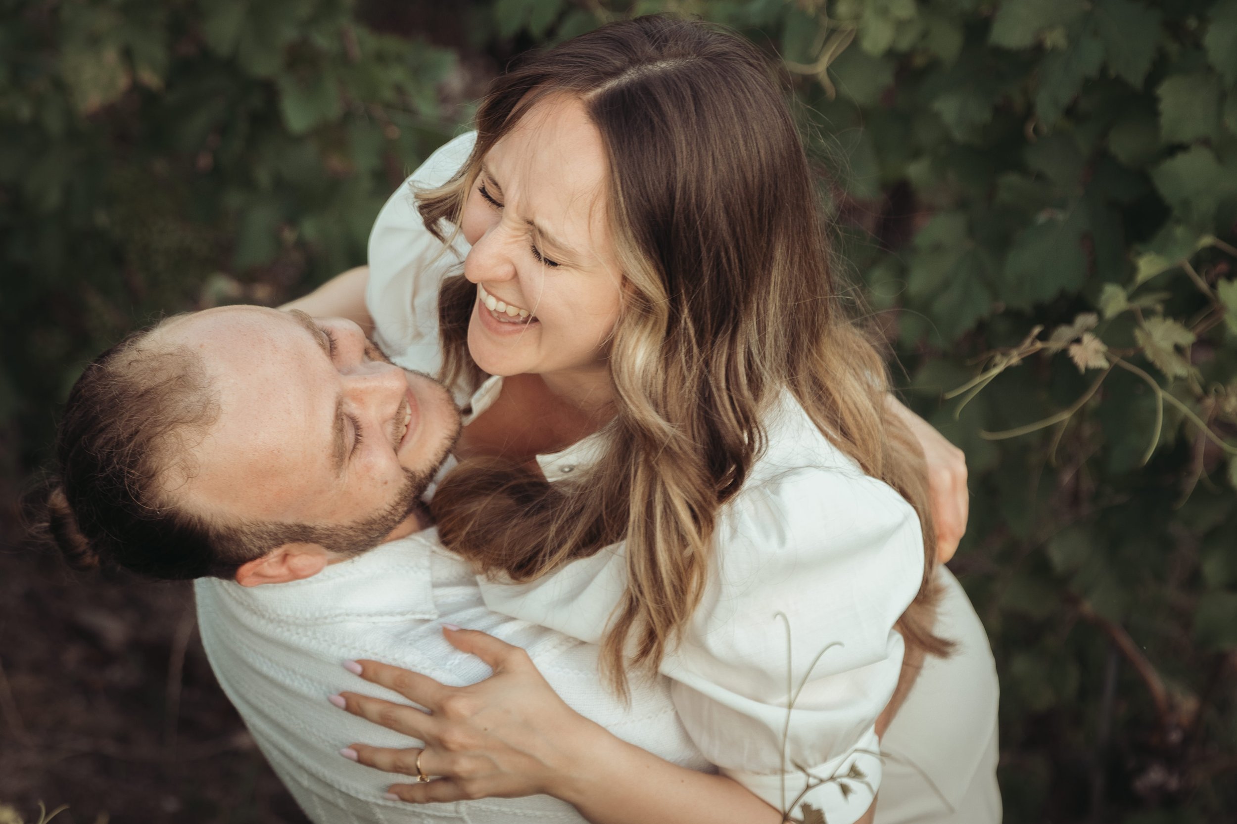 MarieMonodPhotographedEmotions_Engagement_Couple_MélanieEtEloi_Lavaux_78.jpg