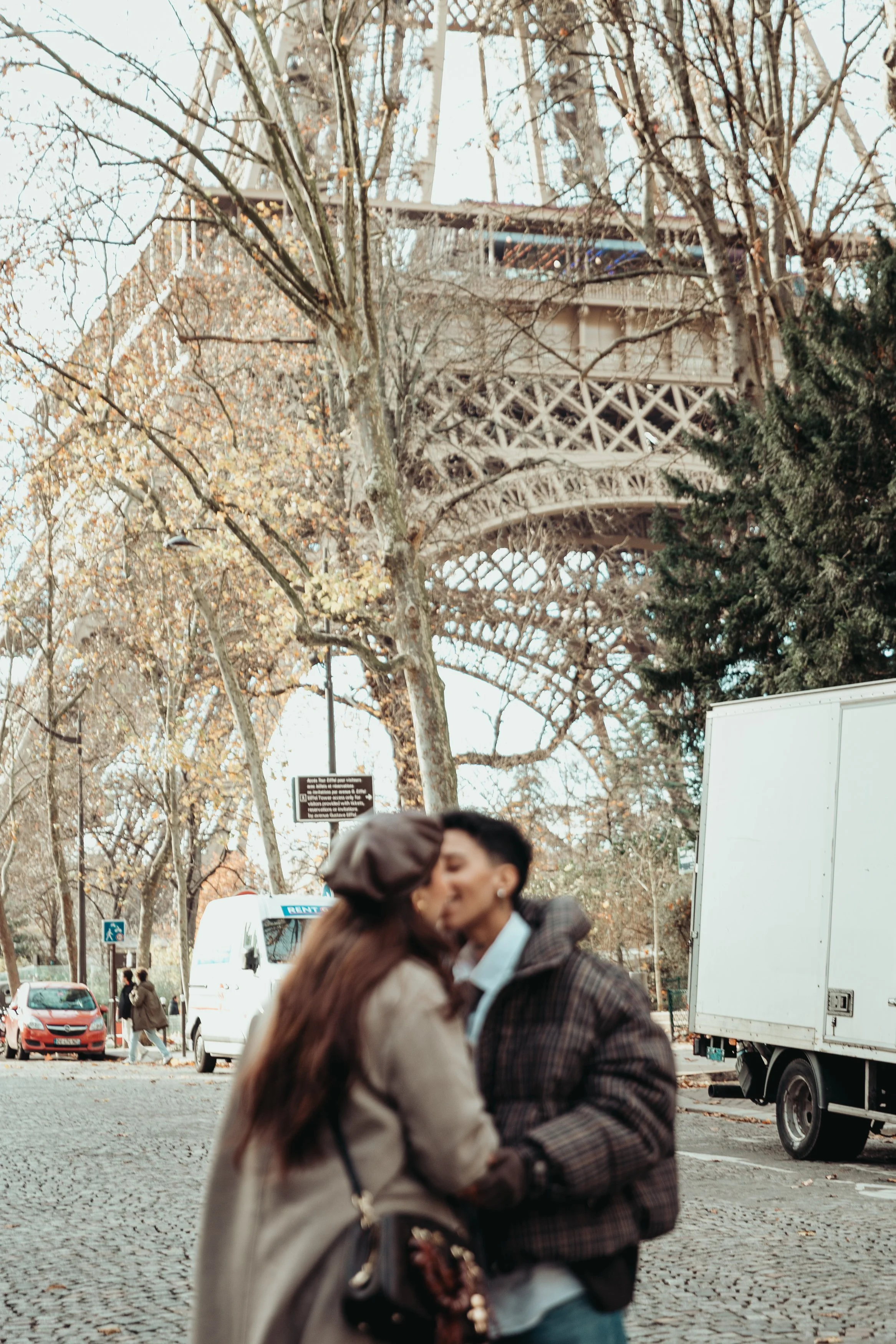 DalilaEtChelcie_TourEiffel_Lampadaire-49.jpg