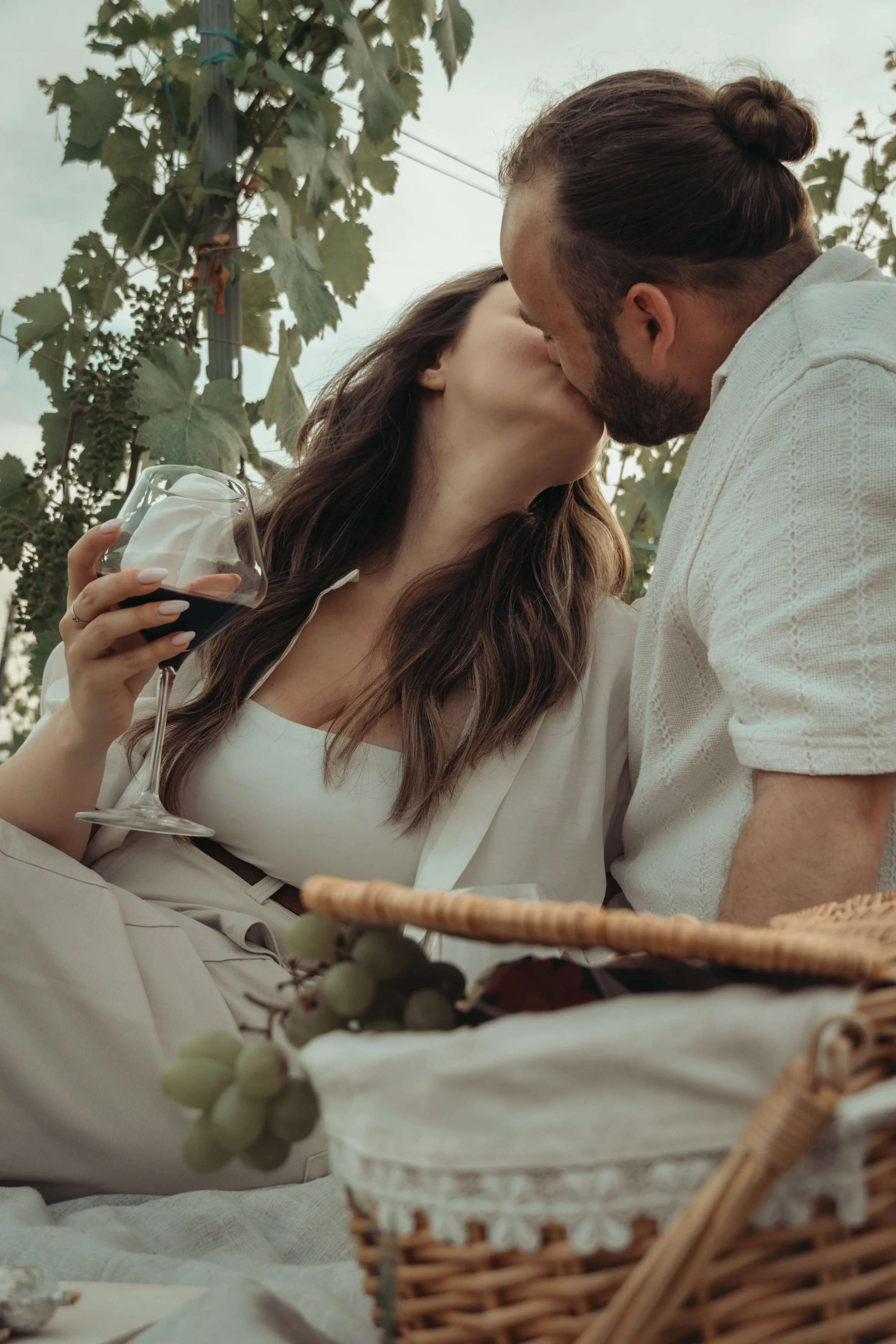 MarieMonodPhotographedEmotions_Engagement_Couple_MélanieEtEloi_Lavaux_146.jpg