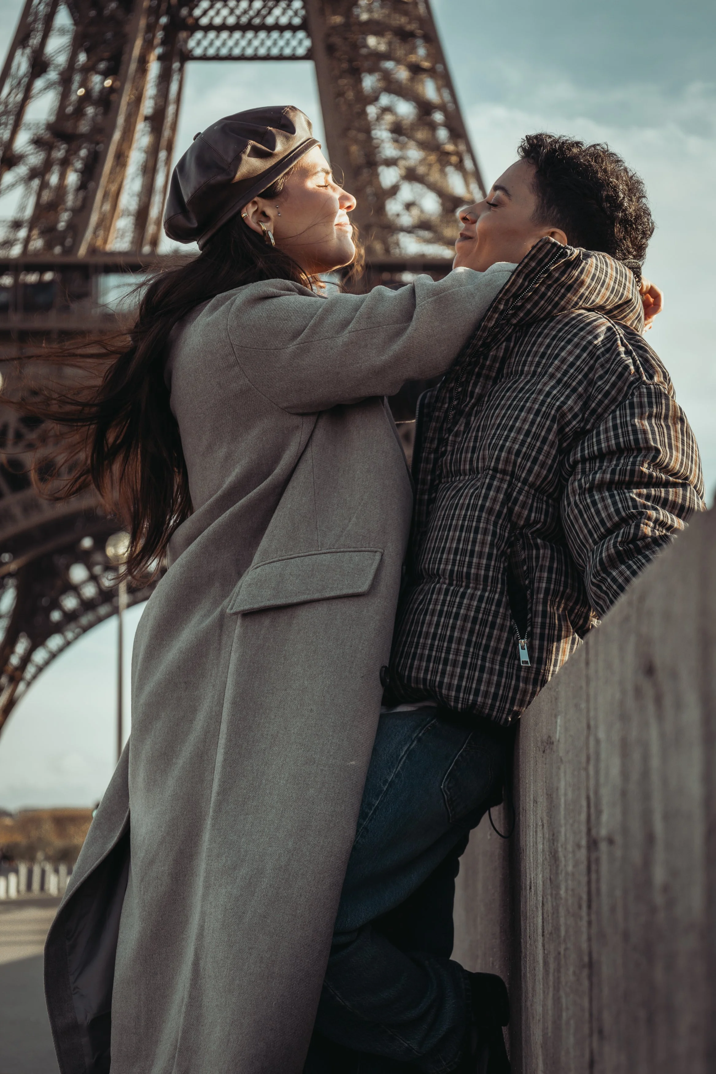 DalilaEtChelcie_TourEiffel_Quai-47.jpg