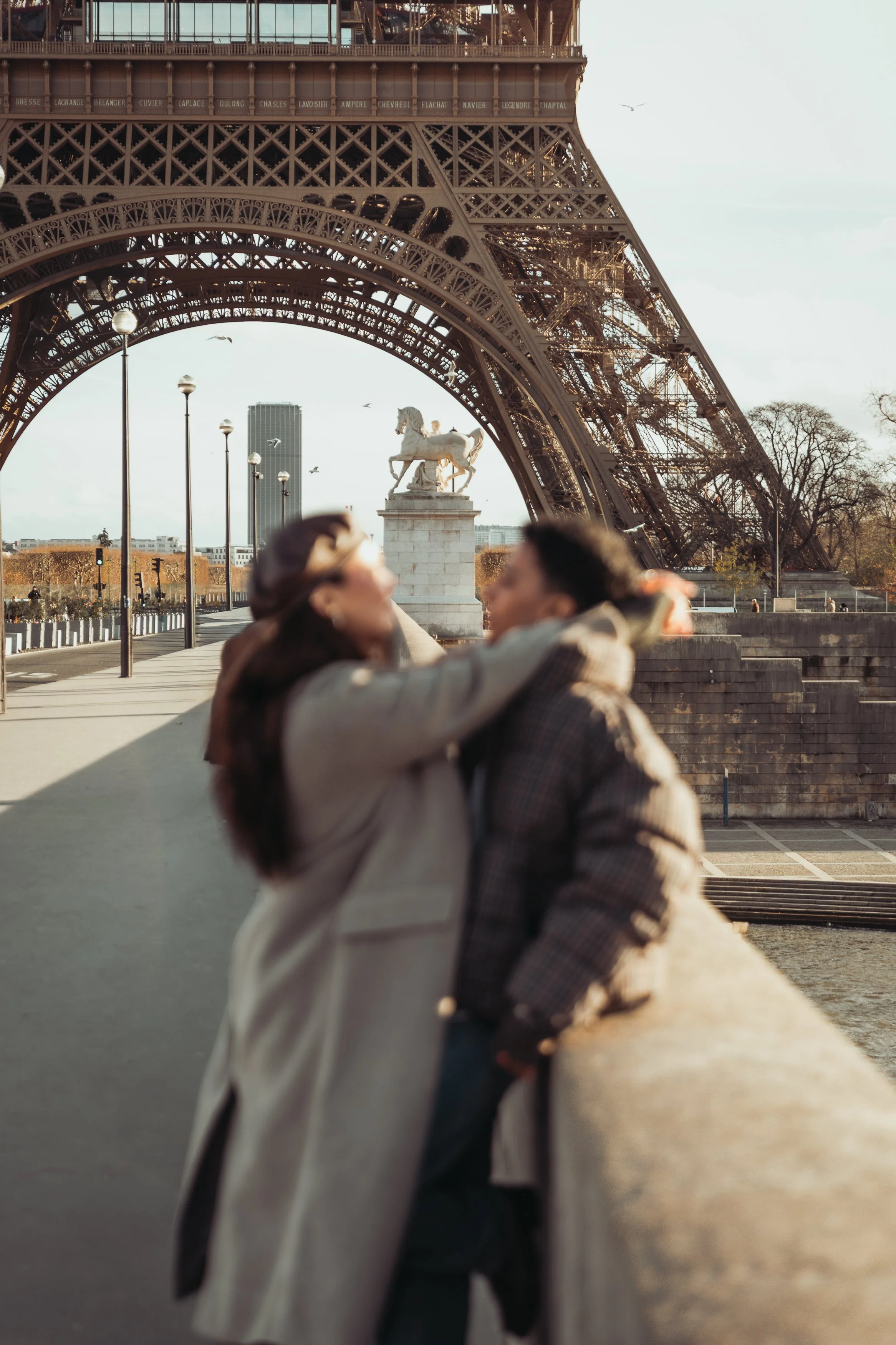 DalilaEtChelcie_TourEiffel_Quai-55.jpg