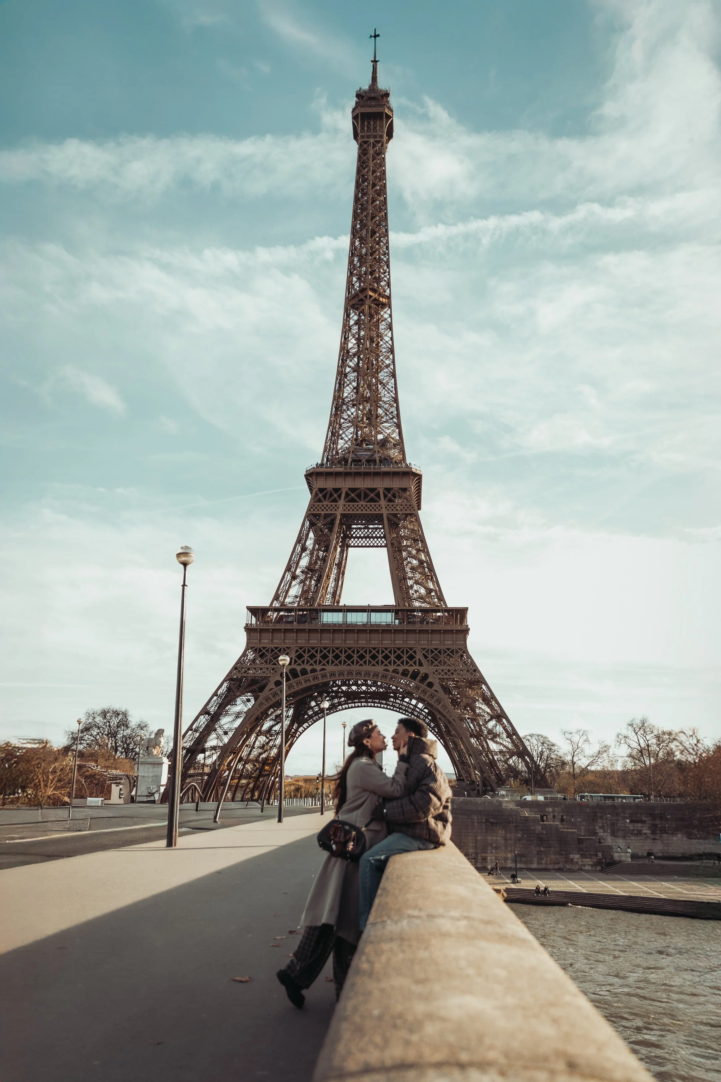 DalilaEtChelcie_TourEiffel_Quai-52.jpg