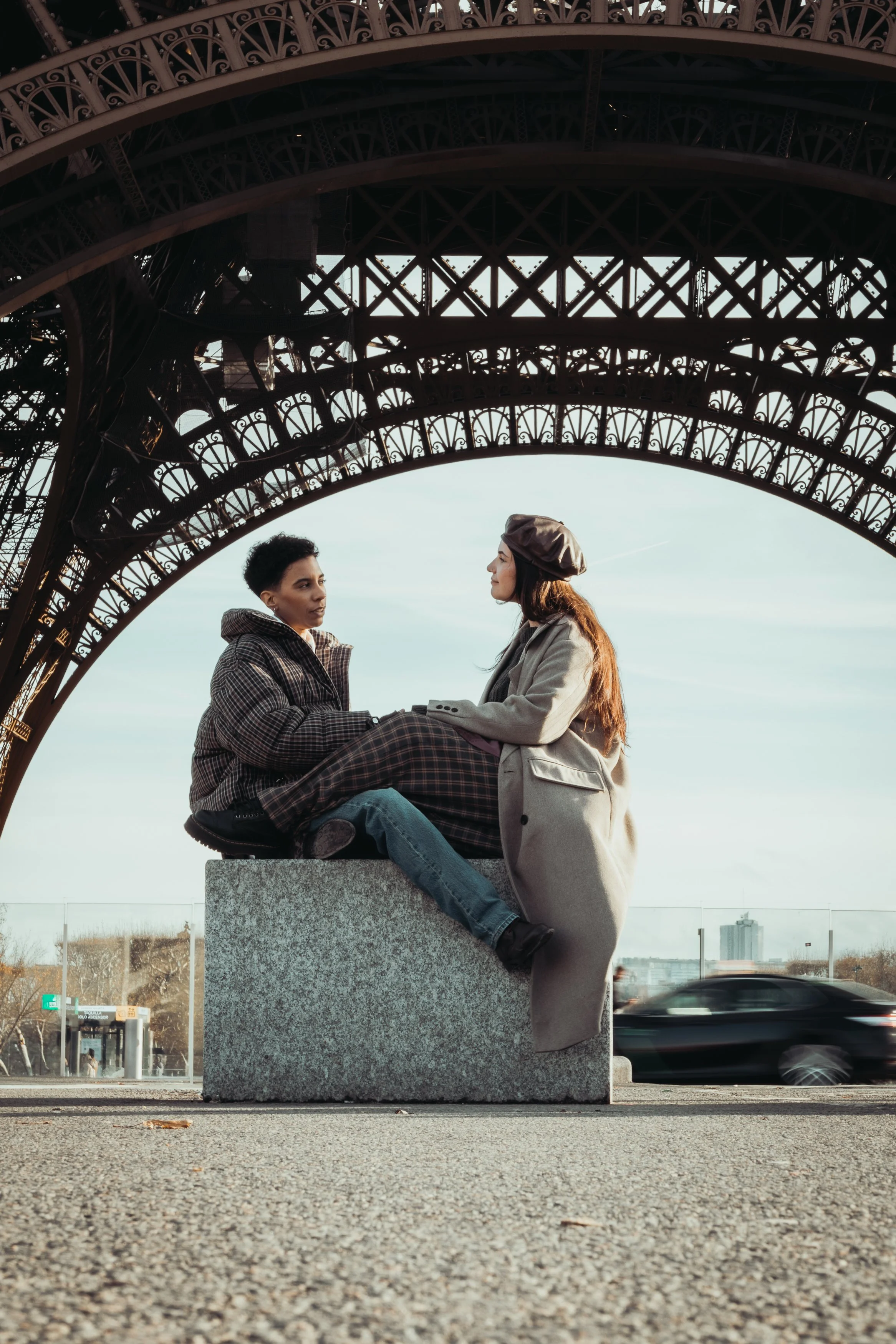 DalilaEtChelcie_TourEiffel_Quai-08.jpg