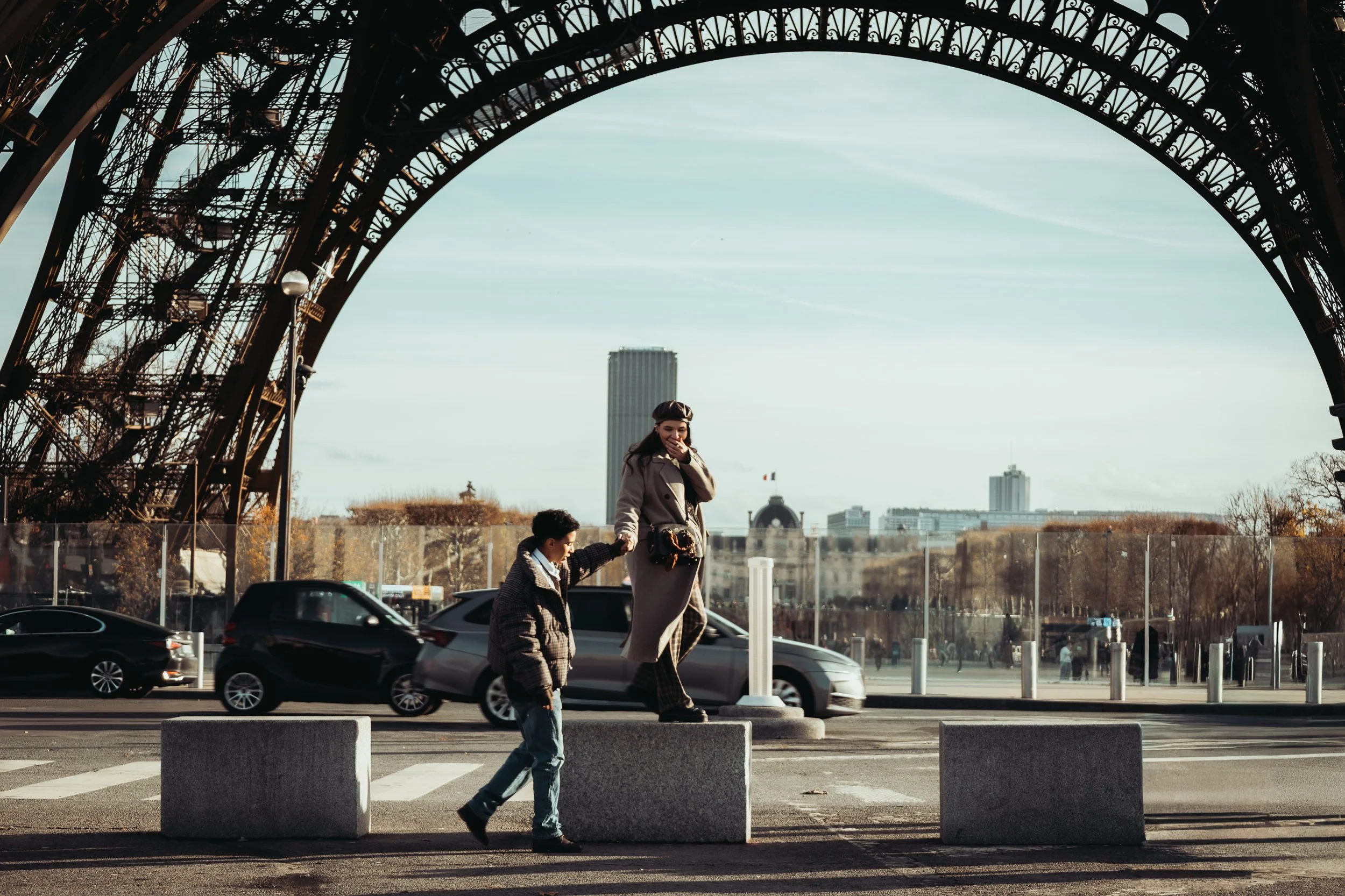 DalilaEtChelcie_TourEiffel_Quai-05.jpg