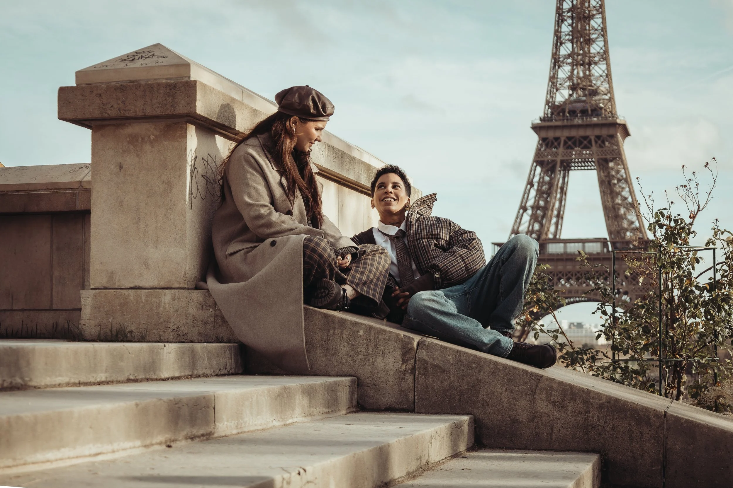 DalilaEtChelcie_Trocadero-14.jpg