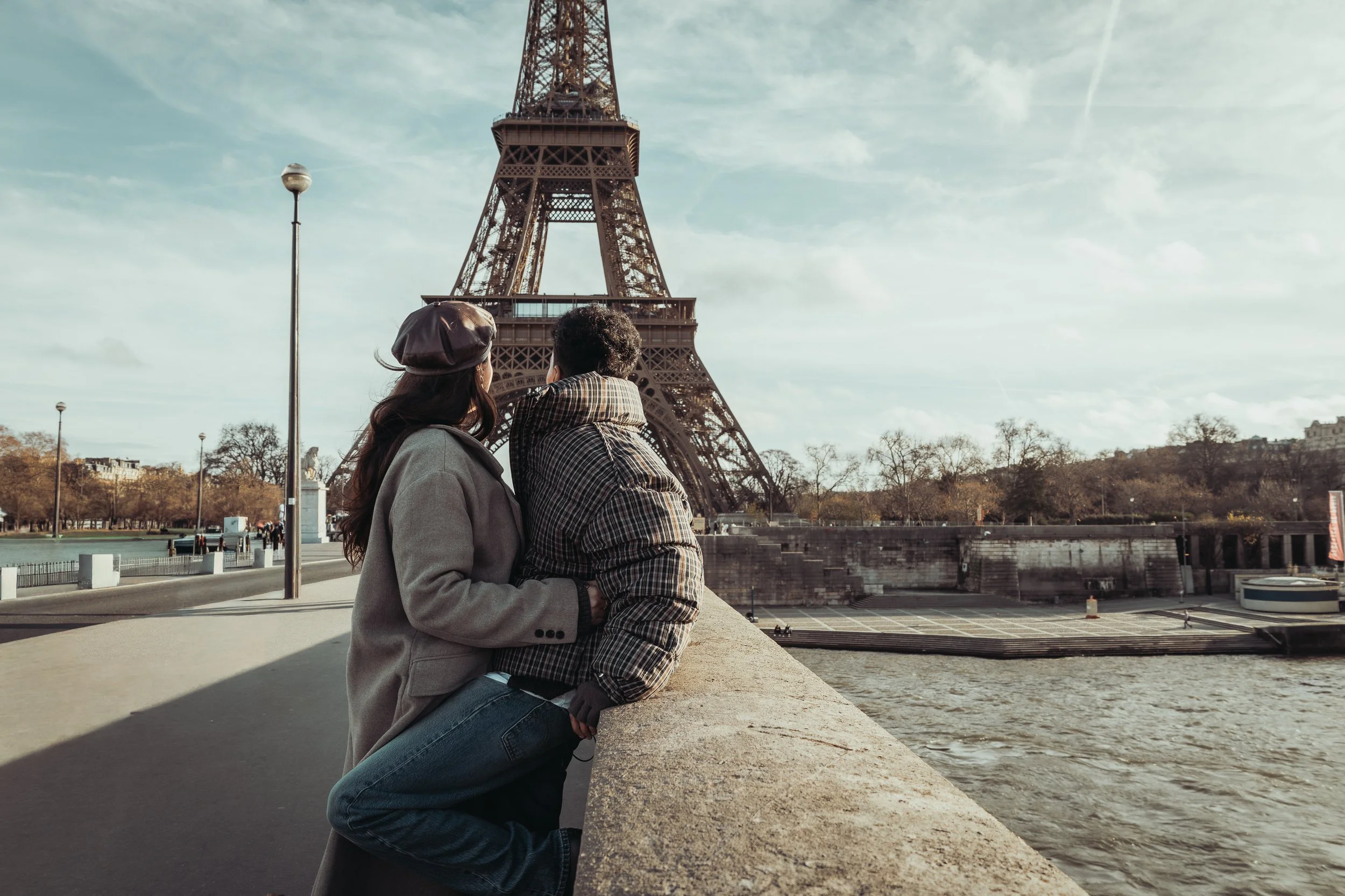 DalilaEtChelcie_TourEiffel_Quai-45.jpg