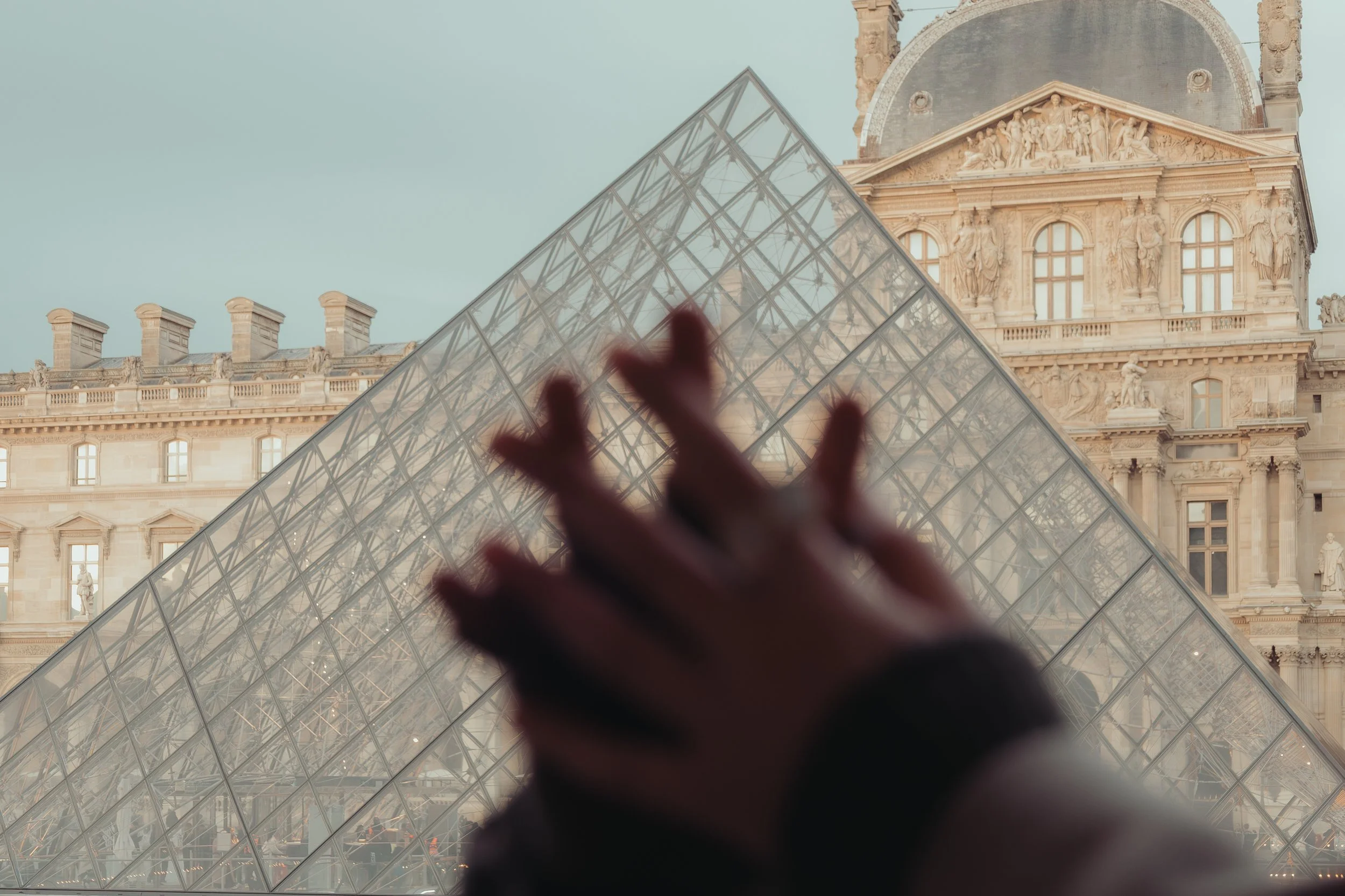 DalilaEtChelcie_Louvre-072.jpg