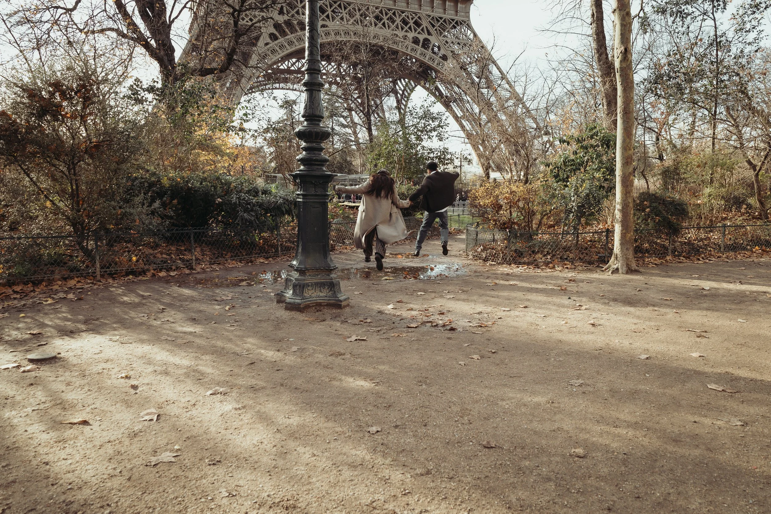 DalilaEtChelcie_TourEiffel_Lampadaire-35.jpg