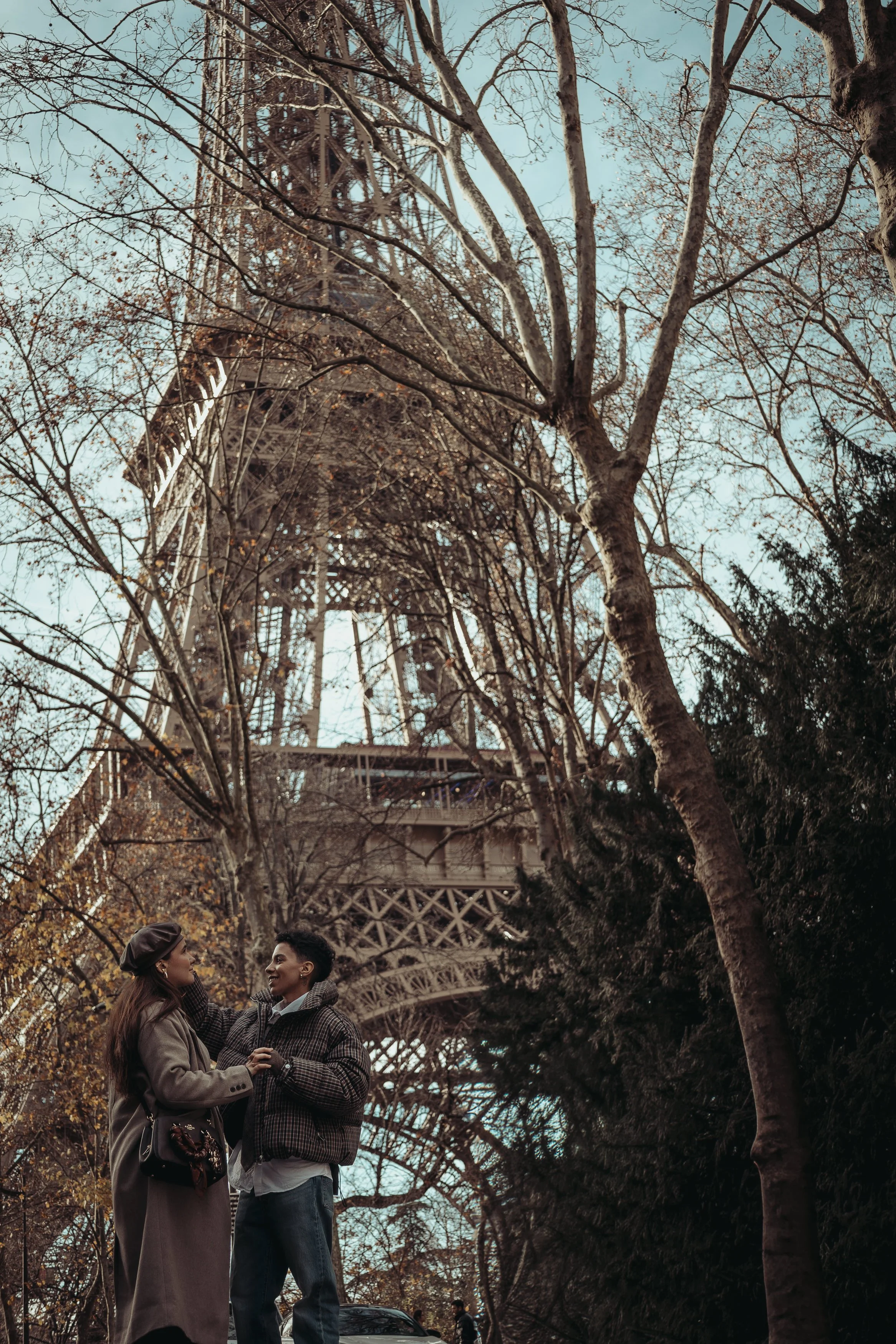 DalilaEtChelcie_TourEiffel_Lampadaire-02.jpg