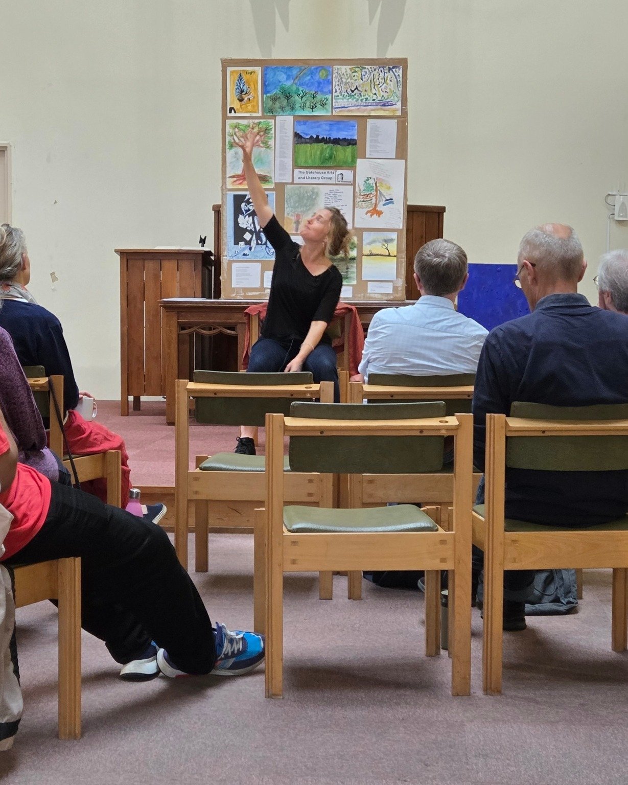 It was great to have storyteller and restorative justice facilitator Hannah Moore join us at the Oxford Trees of Life community art exhibition at New Road Baptist Church during Oxford Art Weeks. 

She facilitated a storytelling session telling folk a