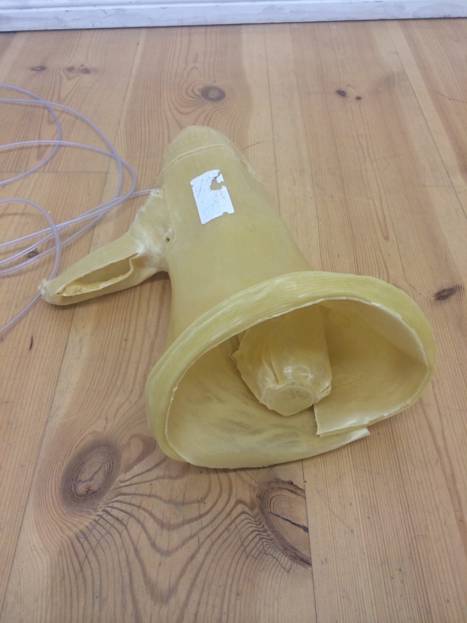 Alejandro T. Acierto , studio shots november 2014, Courtesy by Institute für Alles Mogliche, Berlin, 