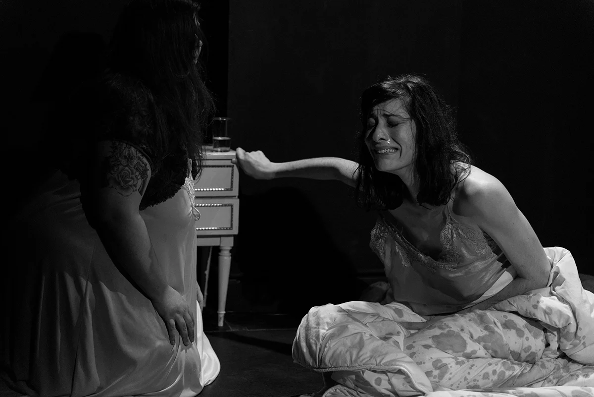 Sonia Deluis Torrallardona / Cabaret Carmesí