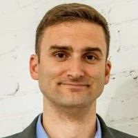 Robin-Bergstrom_Headshot.jpg