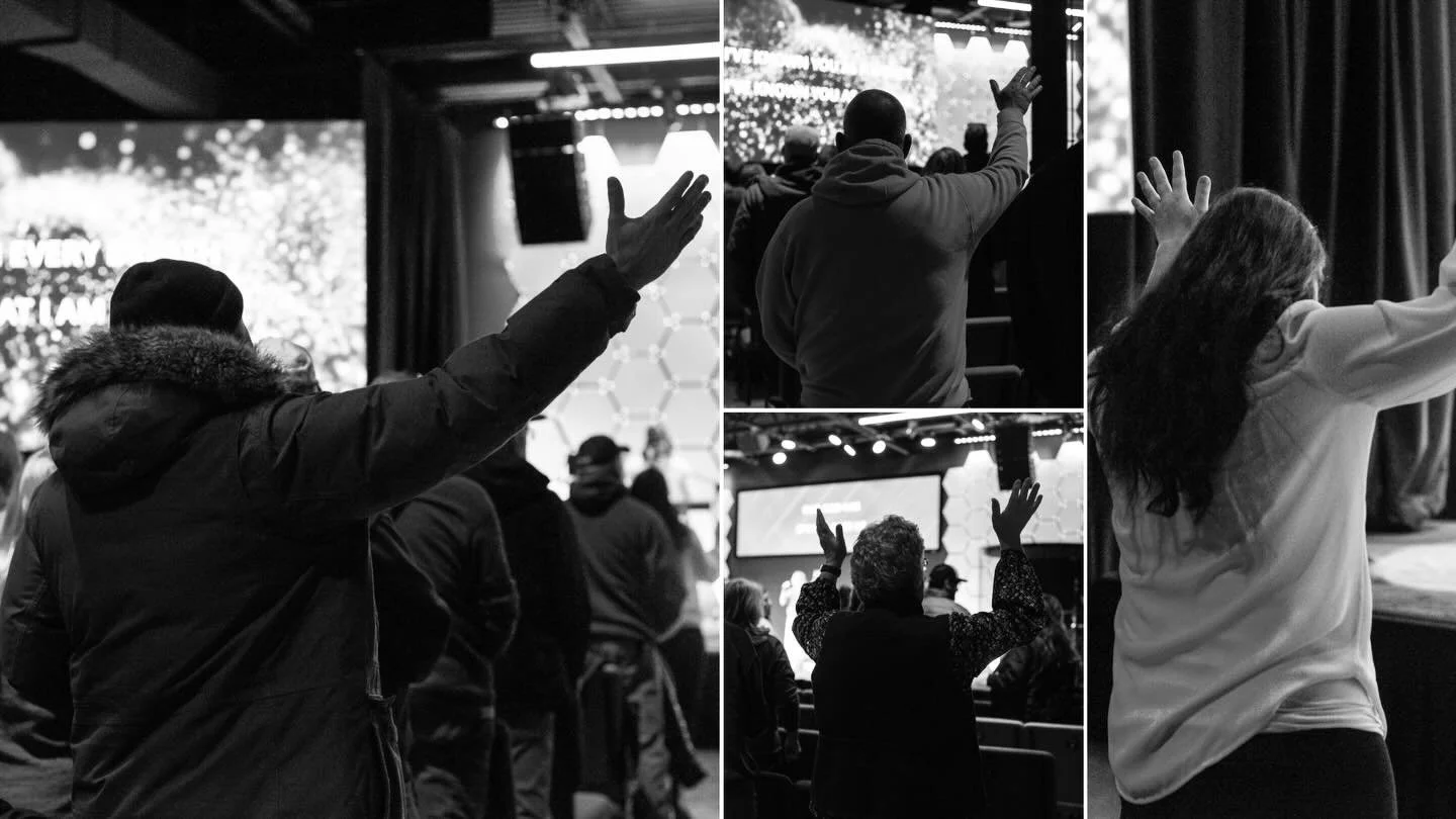 So I throw up my hands and praise You again and again
&lsquo;Cause all that I have is a hallelujah, hallelujah
And I know it&rsquo;s not much, but I&rsquo;ve nothin&rsquo; else fit for a King
Except for a heart singin&rsquo;, &ldquo;Hallelujah, halle