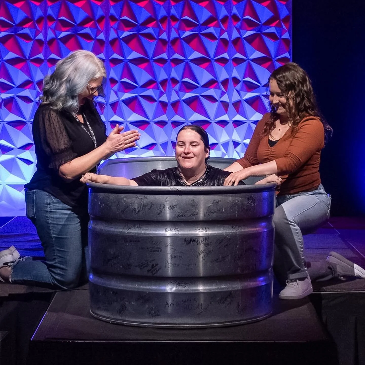 Life. Change.

Life. Change.

There&rsquo;s nothing better than celebrating people giving their lives to Christ!

#forfrederick
#downtownfrederick
#frederickmd
#mycollectivechurch