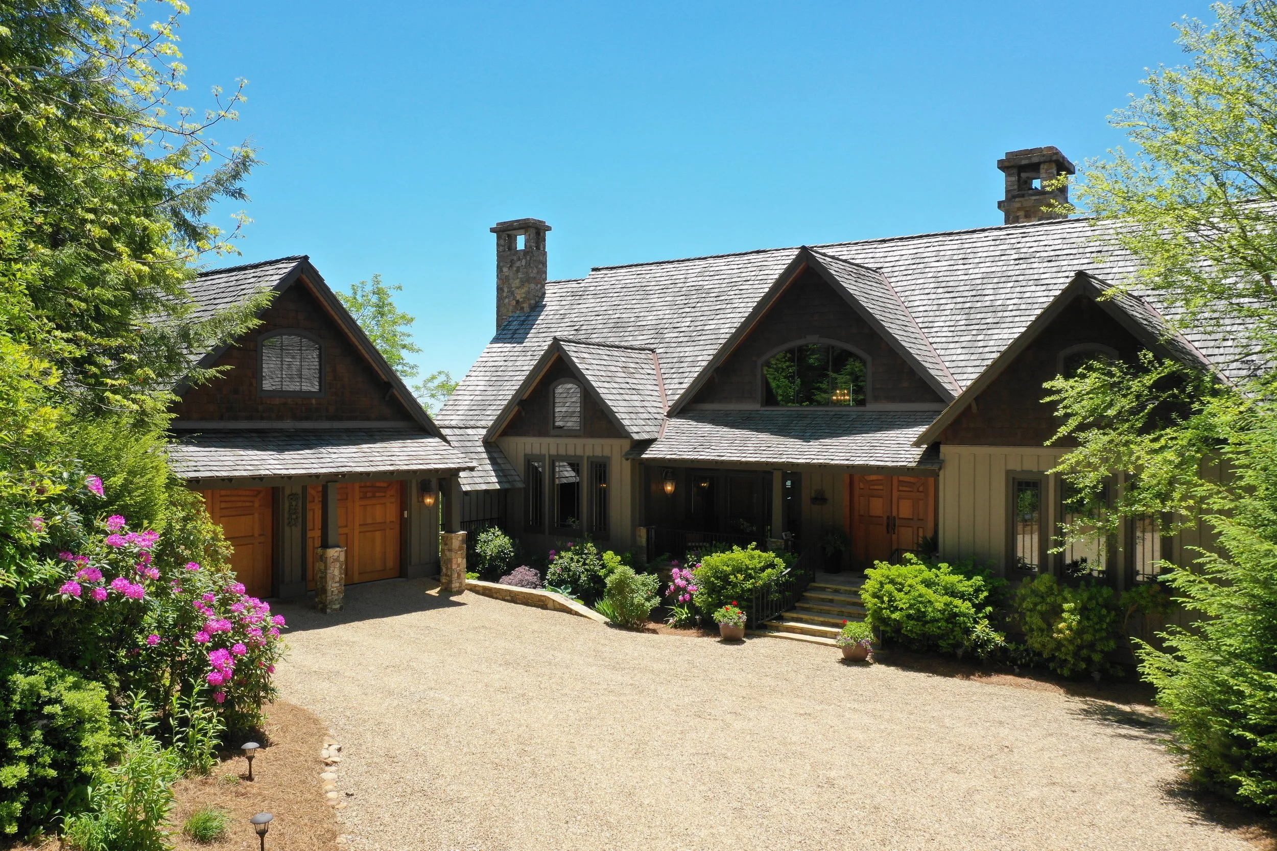 212 Manahawk Way (Sapphire, NC)