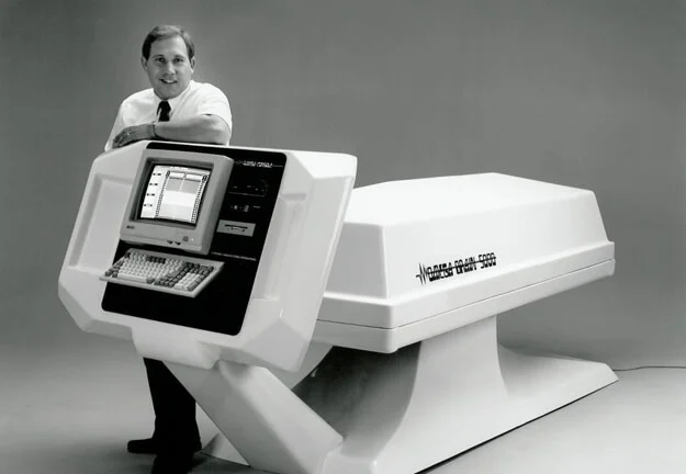 The modern Theta Chamber is the state-of-the-art version of a chamber that was originally developed by Loran Swensen in 1989, called the Omega Brain 5000.