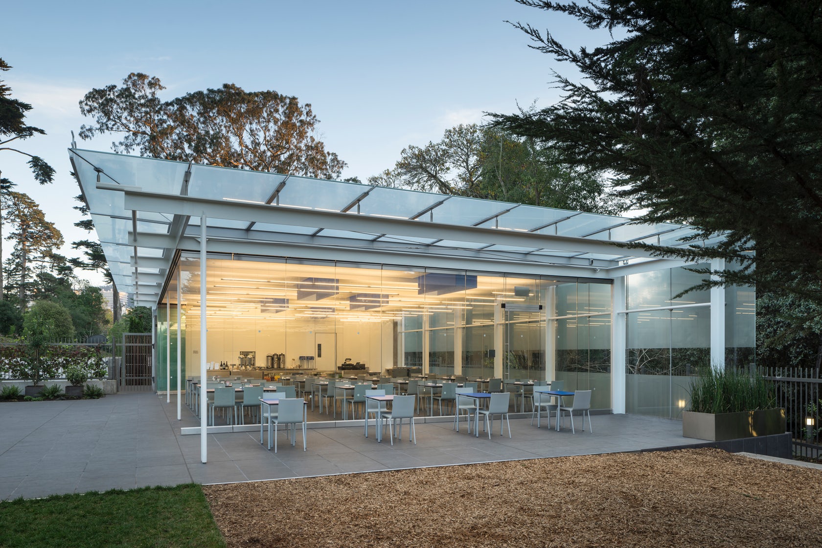   Terrace Cafe - California Academy of Sciences    Cylindrical Glass Facade Swivel Fitting  &amp;  Glass Clamp Swivel Fitting   Location – San Francisco, CA. Customer – CS Erectors. Completed – 2014. Custom glass roof supports and rotules. 