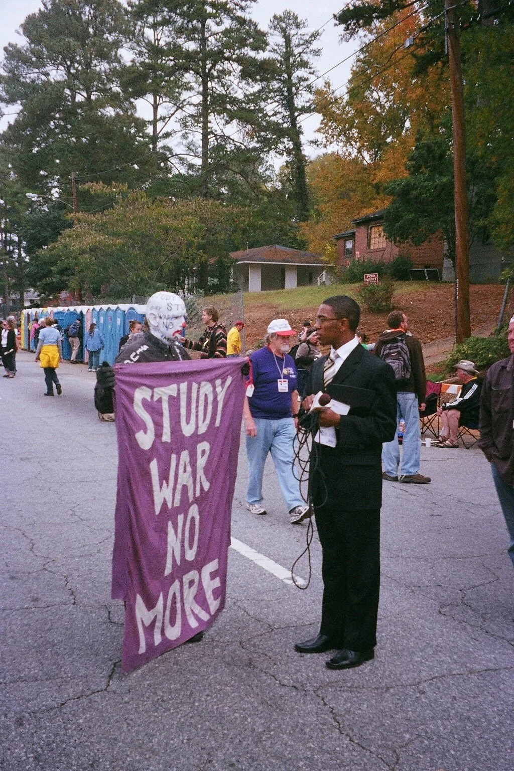 12/8 SUNDAY WORSHIP 11 AM: HERE'S TO THE ECCENTRICS!