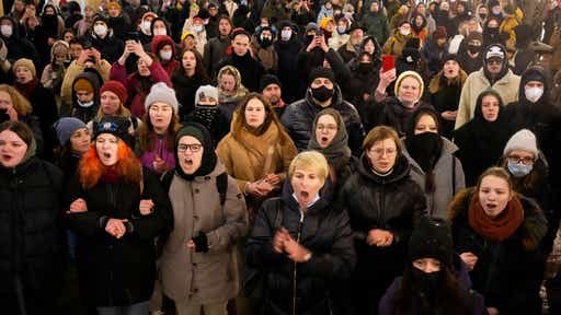  Original caption: Demonstrators shout slogans in St. Petersburg, Russia, Friday, Feb. 25, 2022. Shocked Russians turned out by the thousands to decry their country's invasion of Ukraine as emotional calls for protests grew on social media. [ Article