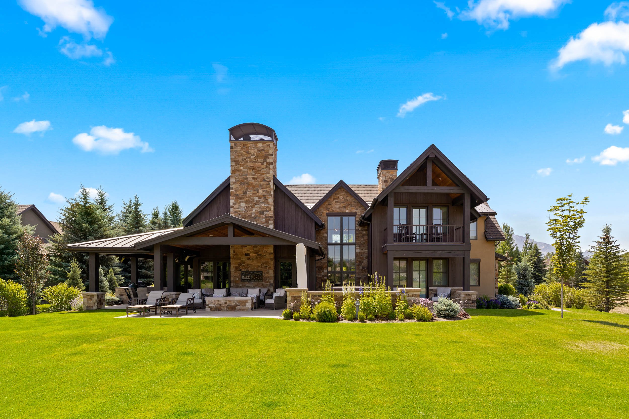 109 West Diamond A 2025-038.jpg