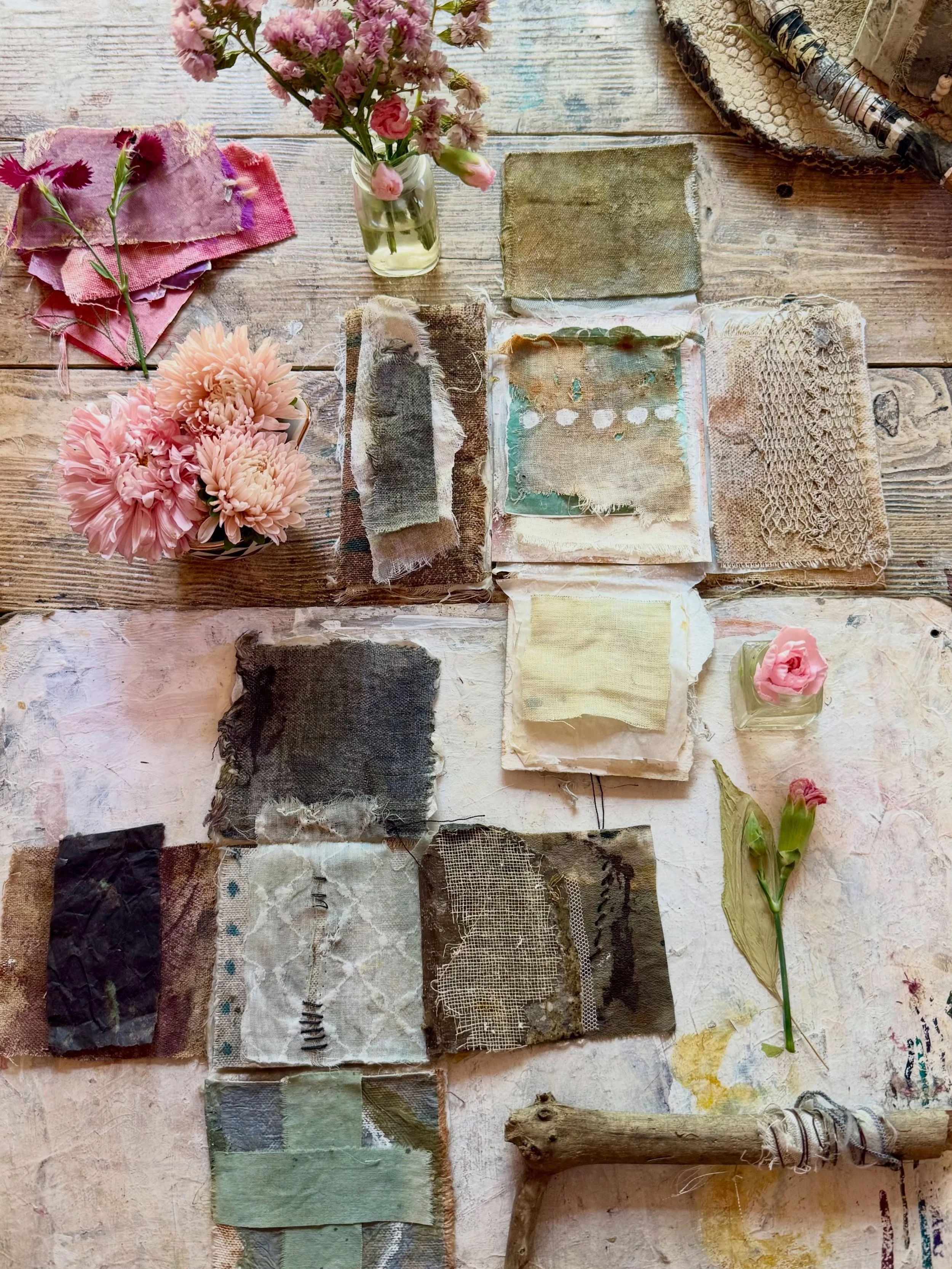 Art and Soul. I have a few spots open! Join us and make unique artist books! Portland, Oregon in just a few weeks🩷 @art_and_soul_retreat