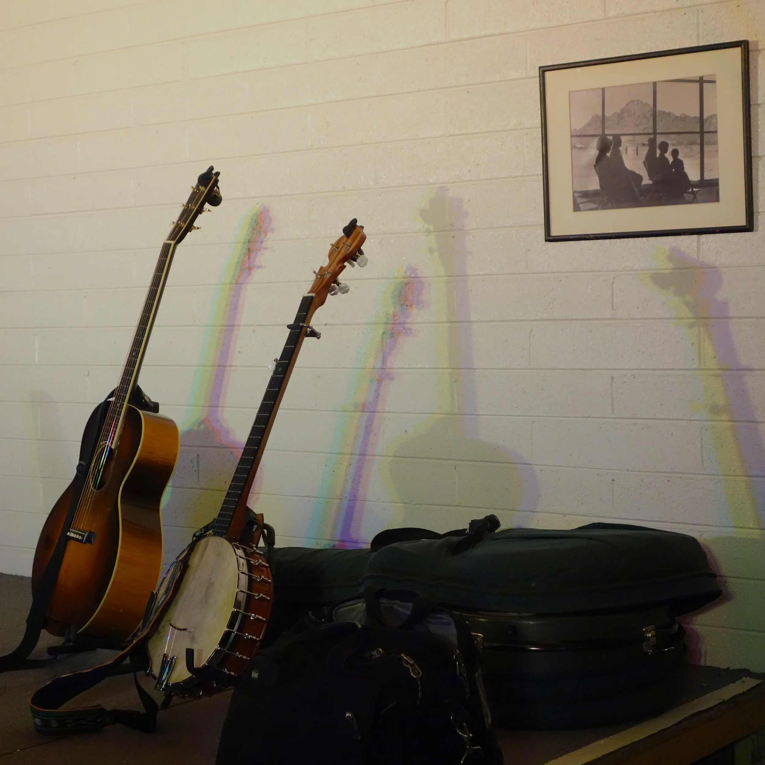 Waiting for Tom Chapin 2014 by Kevin Dooley dark.jpg
