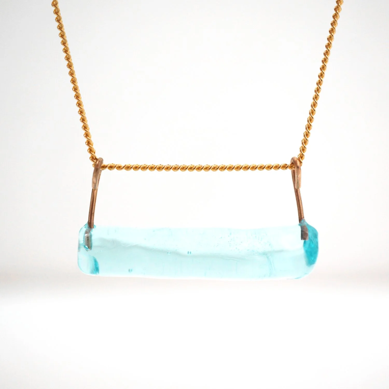attaché large necklace