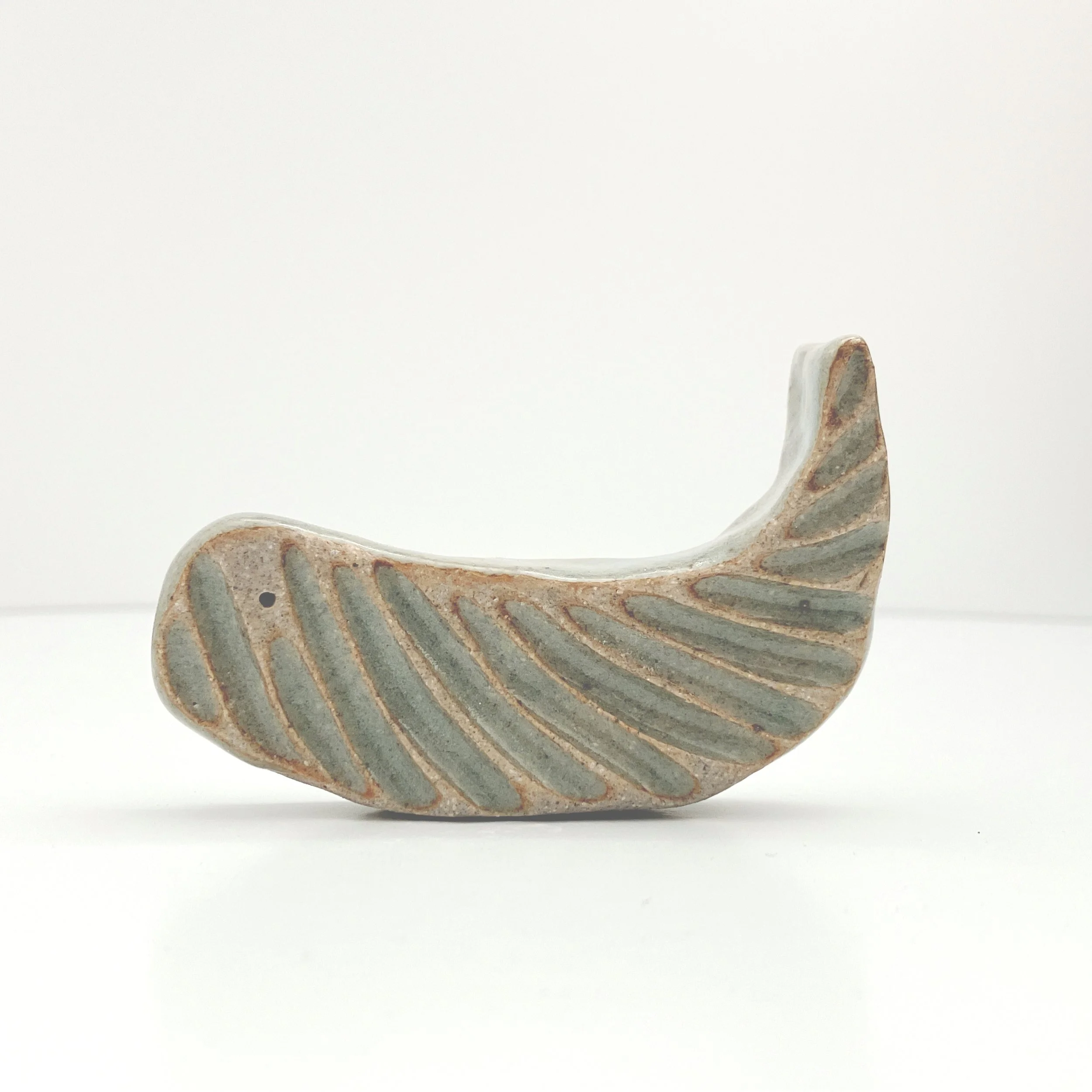 whale 32