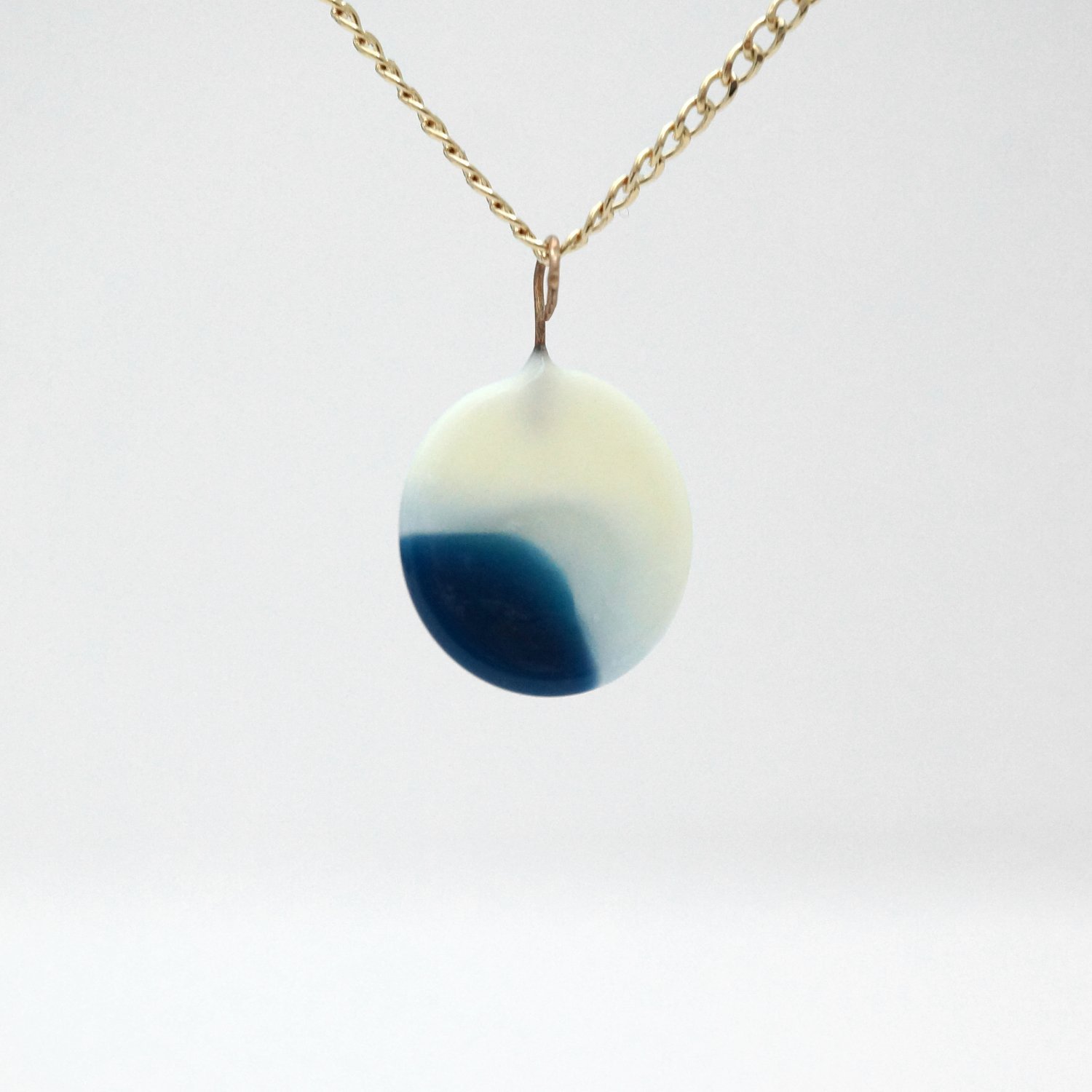 blue swell necklace