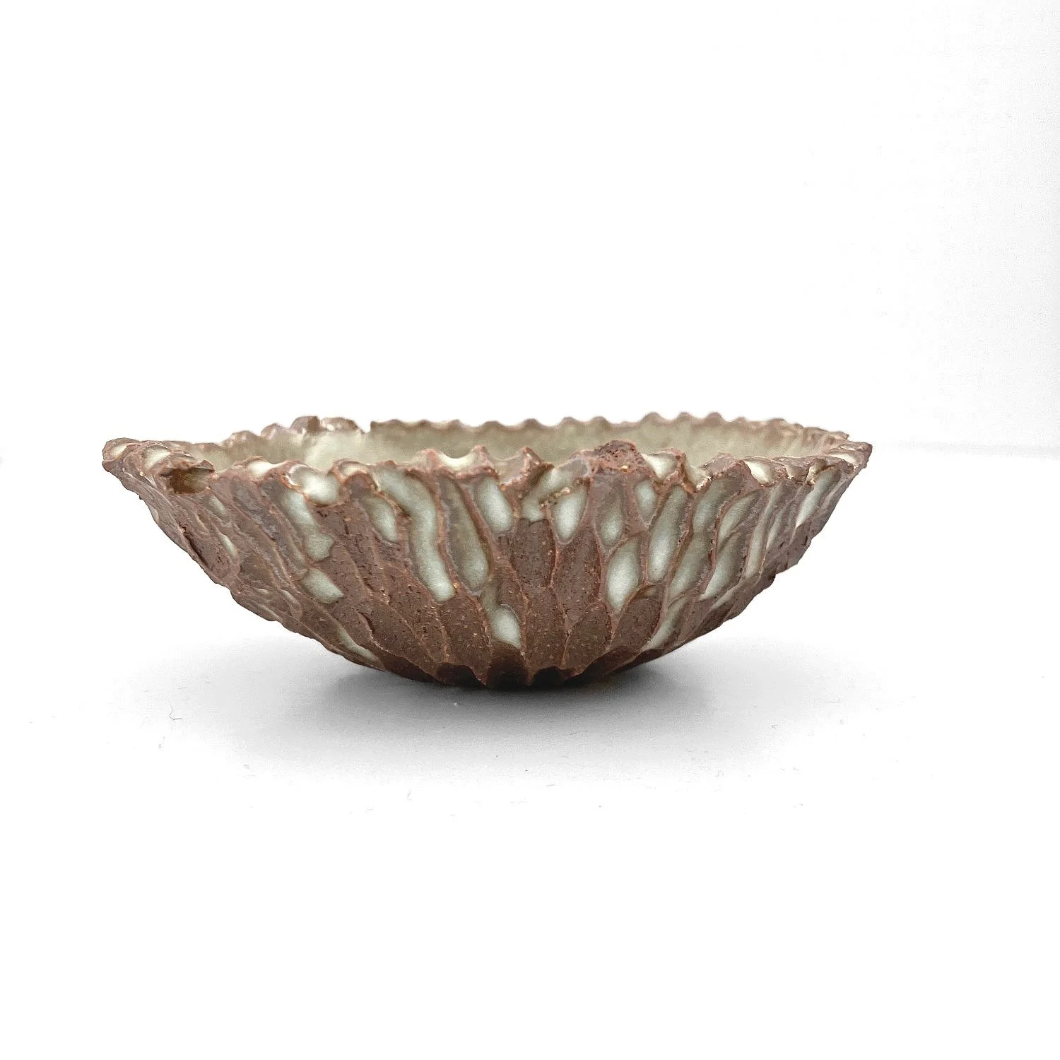 jagged.bowl.61C.jpg