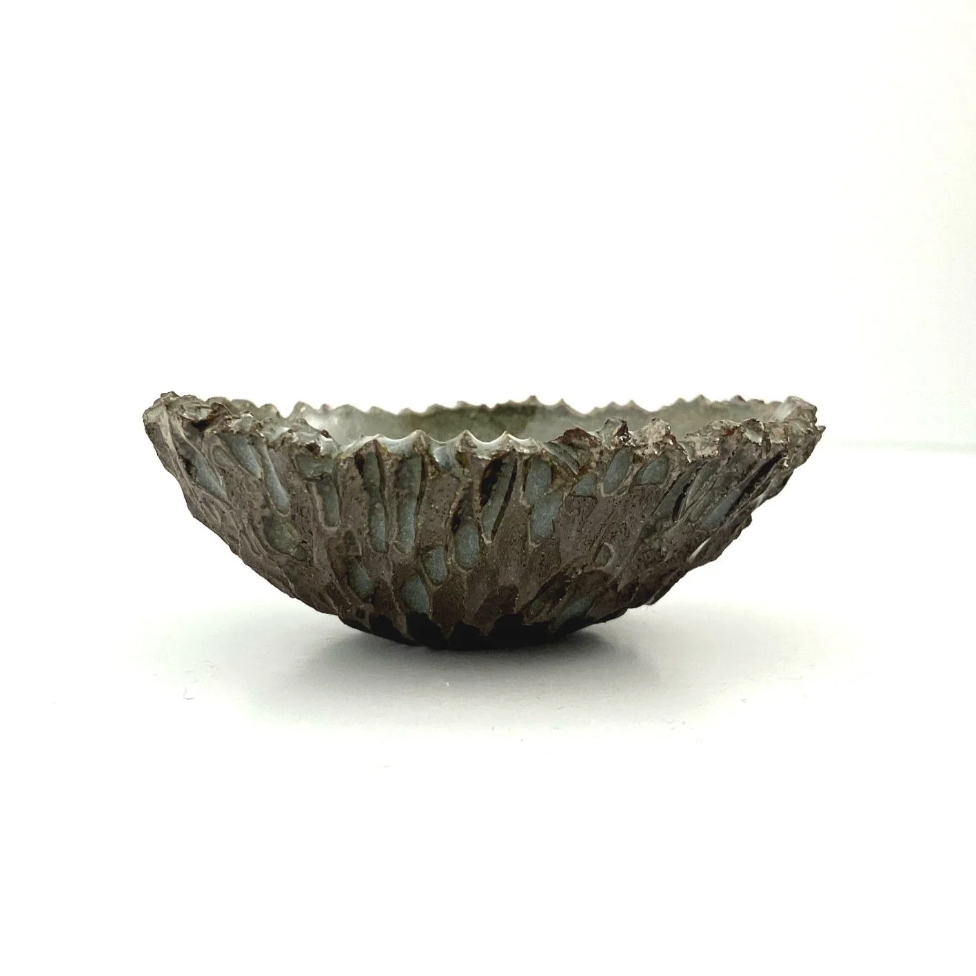 jagged.bowl.63C.jpg
