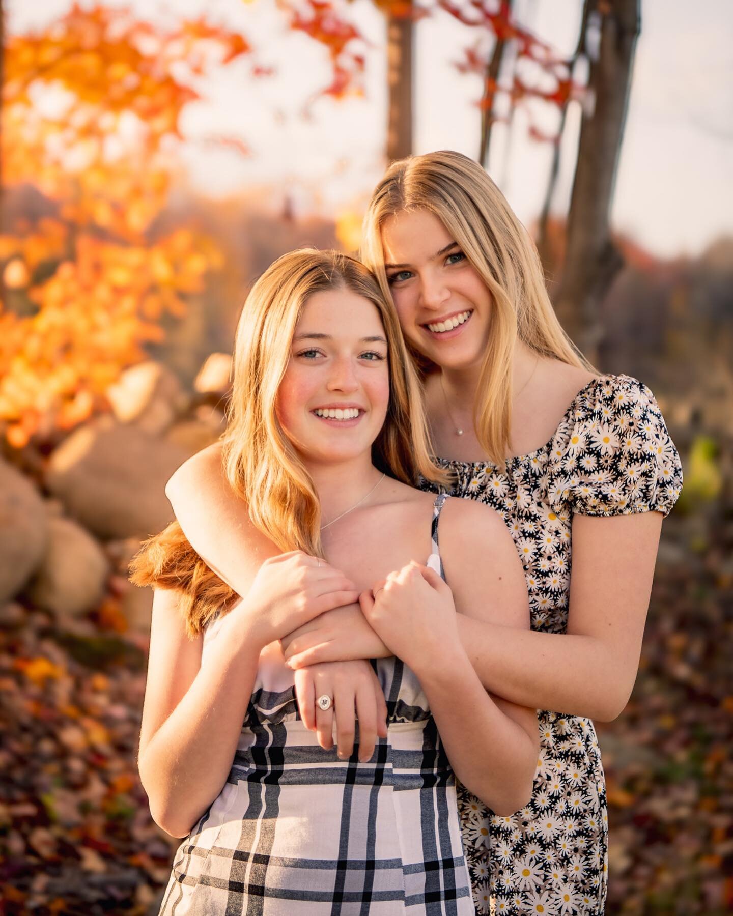 Elise + Colette | Senior 2024 

#senior #classof2024 #seniorshoot #highschoolsenior #seniorsession #highschool #upstateny #capitalregion #galway #albanyacademy #mekeelchristianacademy #saratogacounty #sisters #twins #upstatenyphotographer #photograph