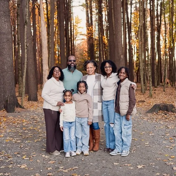 The Blackman Family | 2025

#familysession #familyportrait #minisession #fallphotoshoot #capitalregion #park #saratoga #saratogacounty #nikonusa #upstatenyphotographer #photography #photographer #518