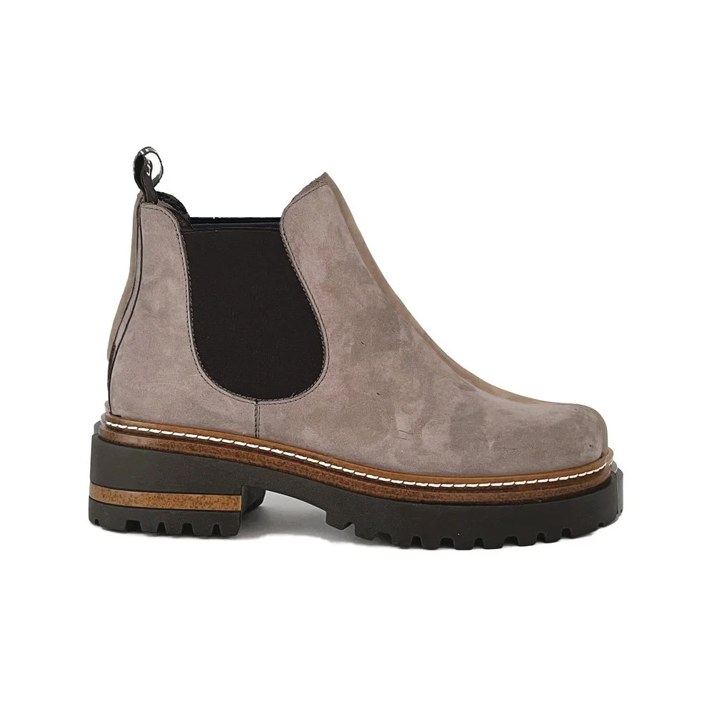 1-GARDENA Nabuk Taupe-min_edit.jpg