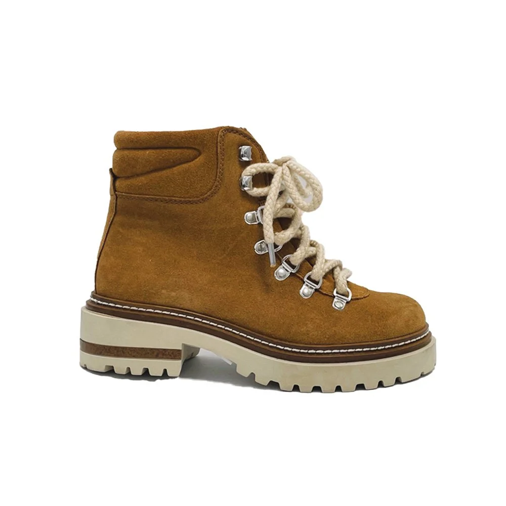 1-RESIA suede camel_edit.jpg