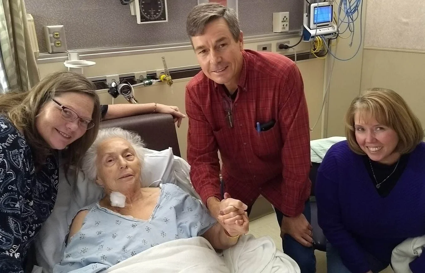 Marianne Henley(Daughter), Sue Turner, Steve and Sonja Beavers(Daughter).