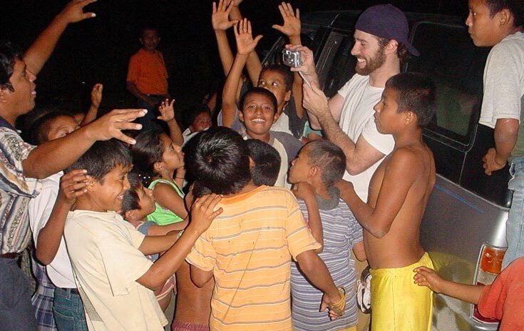 In January of 2004, on our first trip to the jungle, Jason Neland takes a digital snapshot of the children and then, to their squeals of delight, shows them their pictures!
